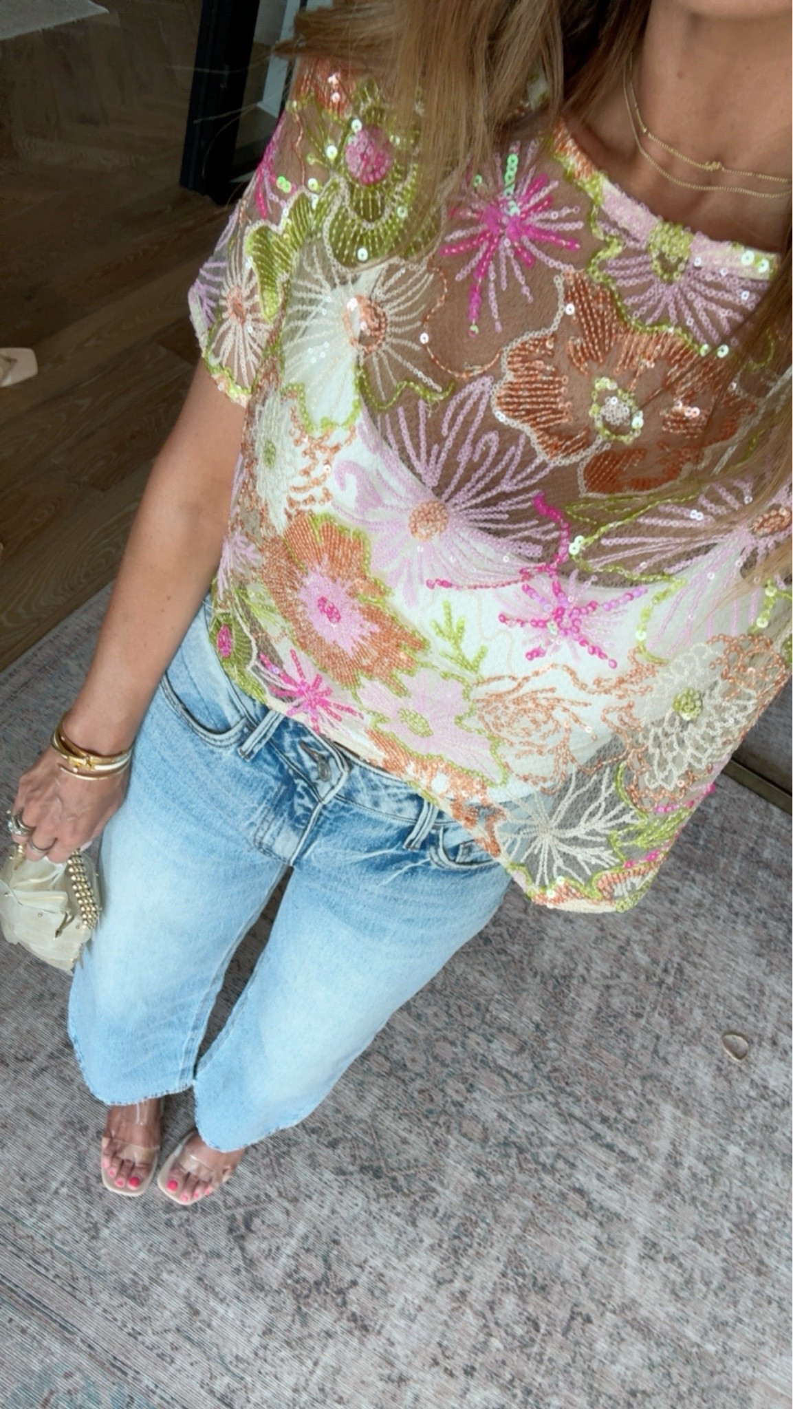 the detail on this top 🌸 😍 wearing a small top and 26 in denim! use code hollie35 for 35% off 

 