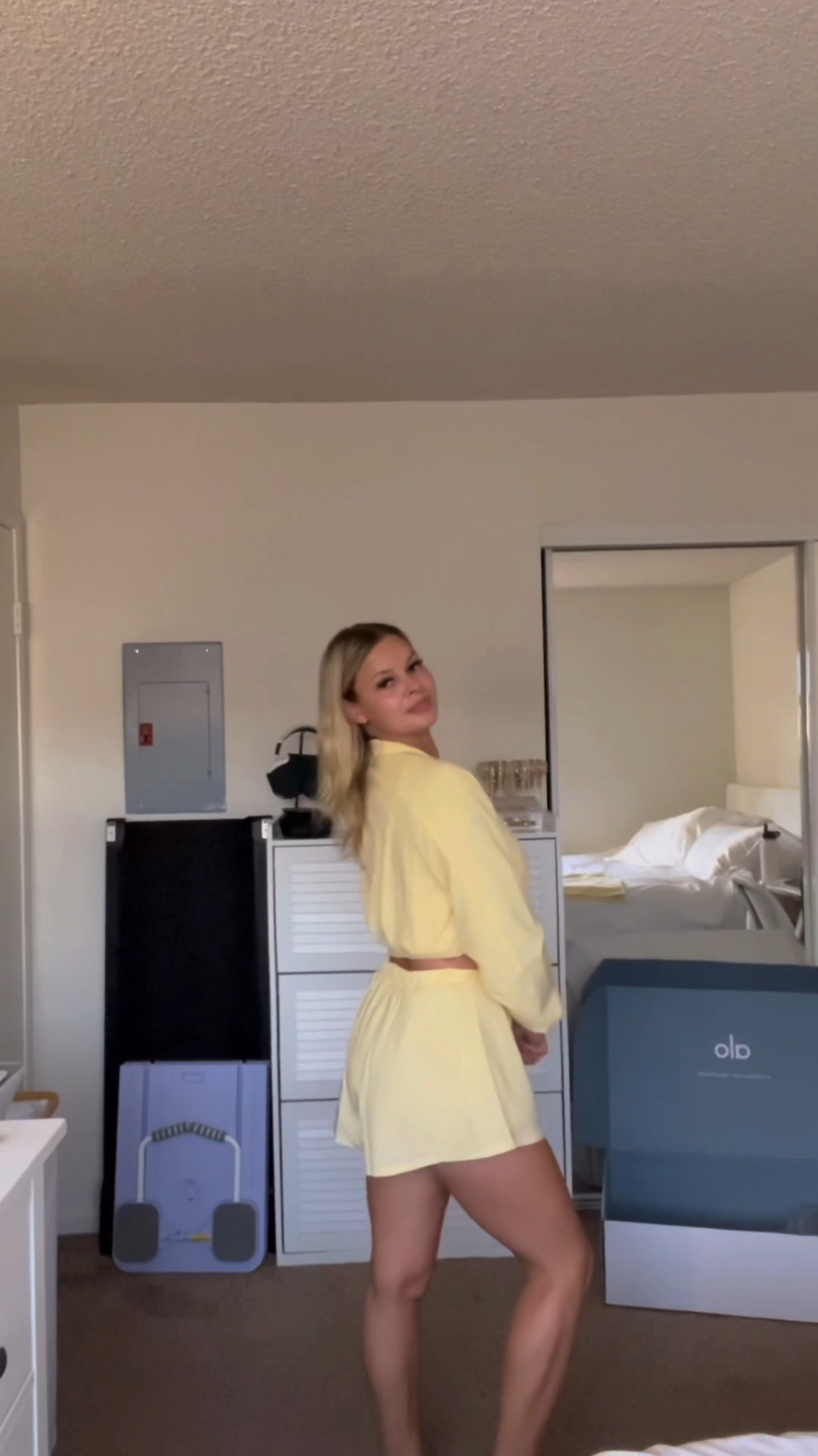 The new lemon ice drop from Alo 🤌🏼🤩💛

#LTKActive #LTKStyleTip #LTKFitness