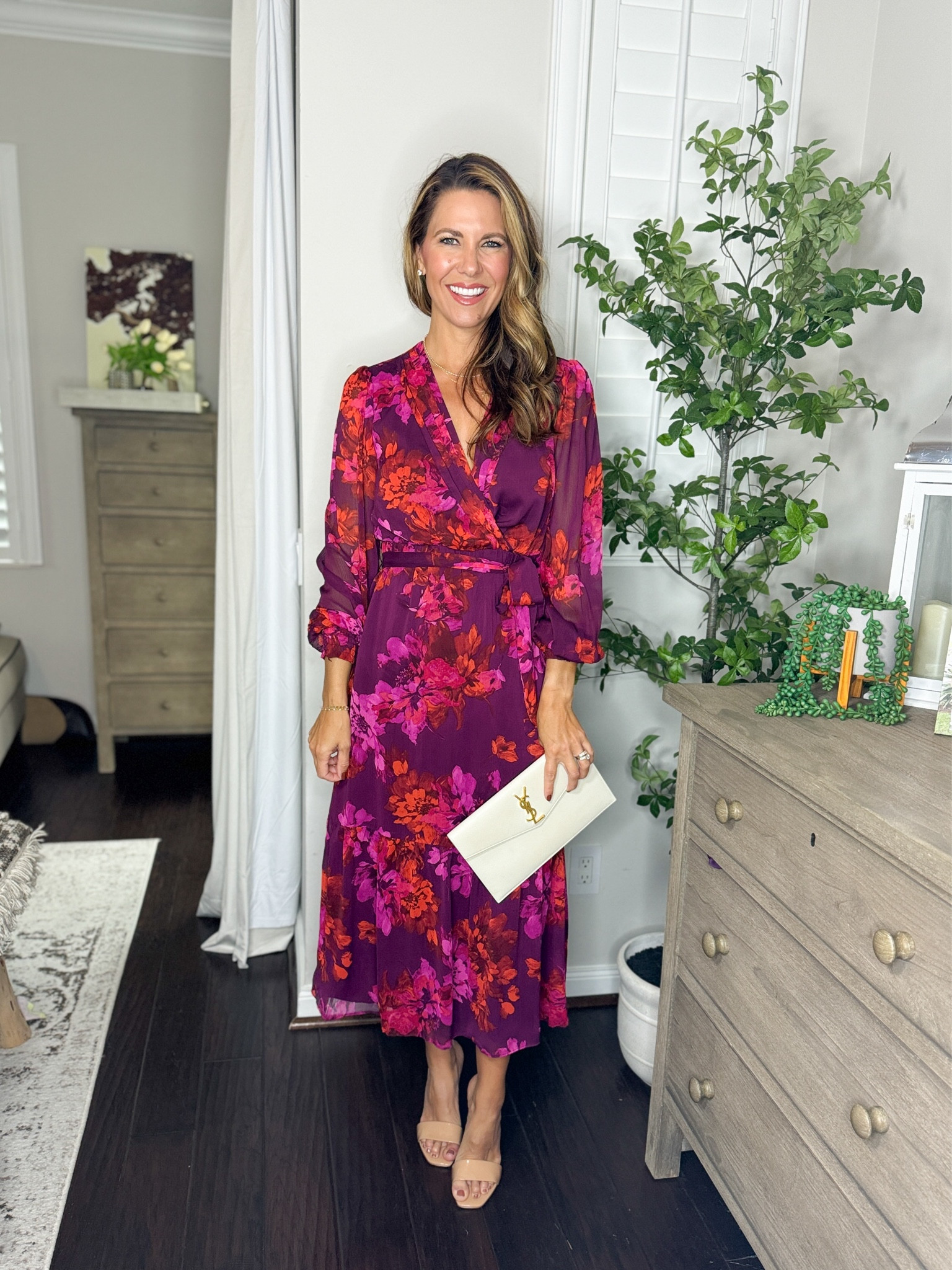 The most gorgeous fall dress 🍁. Runs TTS 

Walmart | Affordable Fashion | Family Photos Dress

#LTKSeasonal #LTKFindsUnder50 #LTKParties