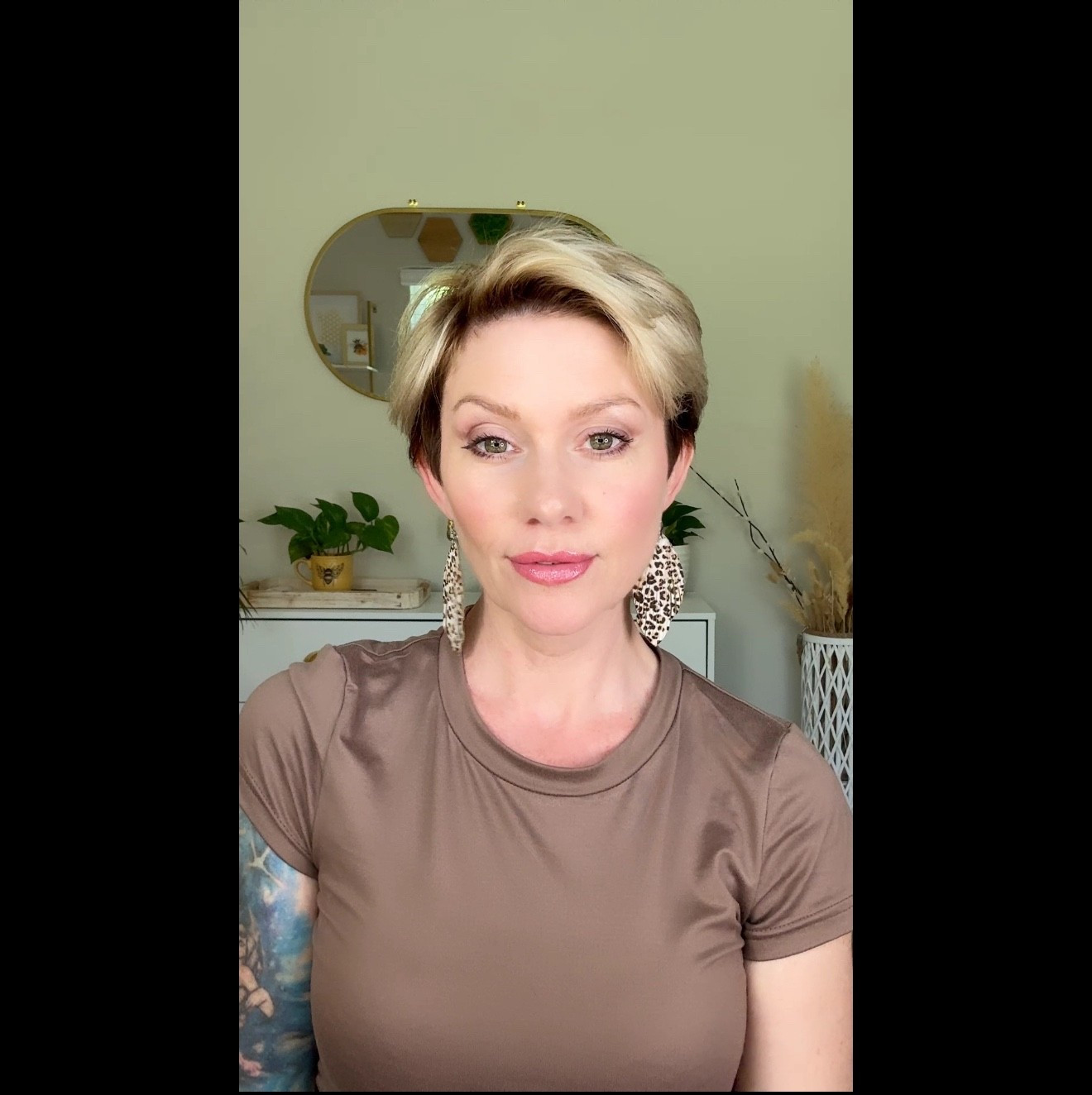 How to avoid mascara smudges on hooded eyelids 

#LTKStyleTip #LTKBeauty #LTKOver40