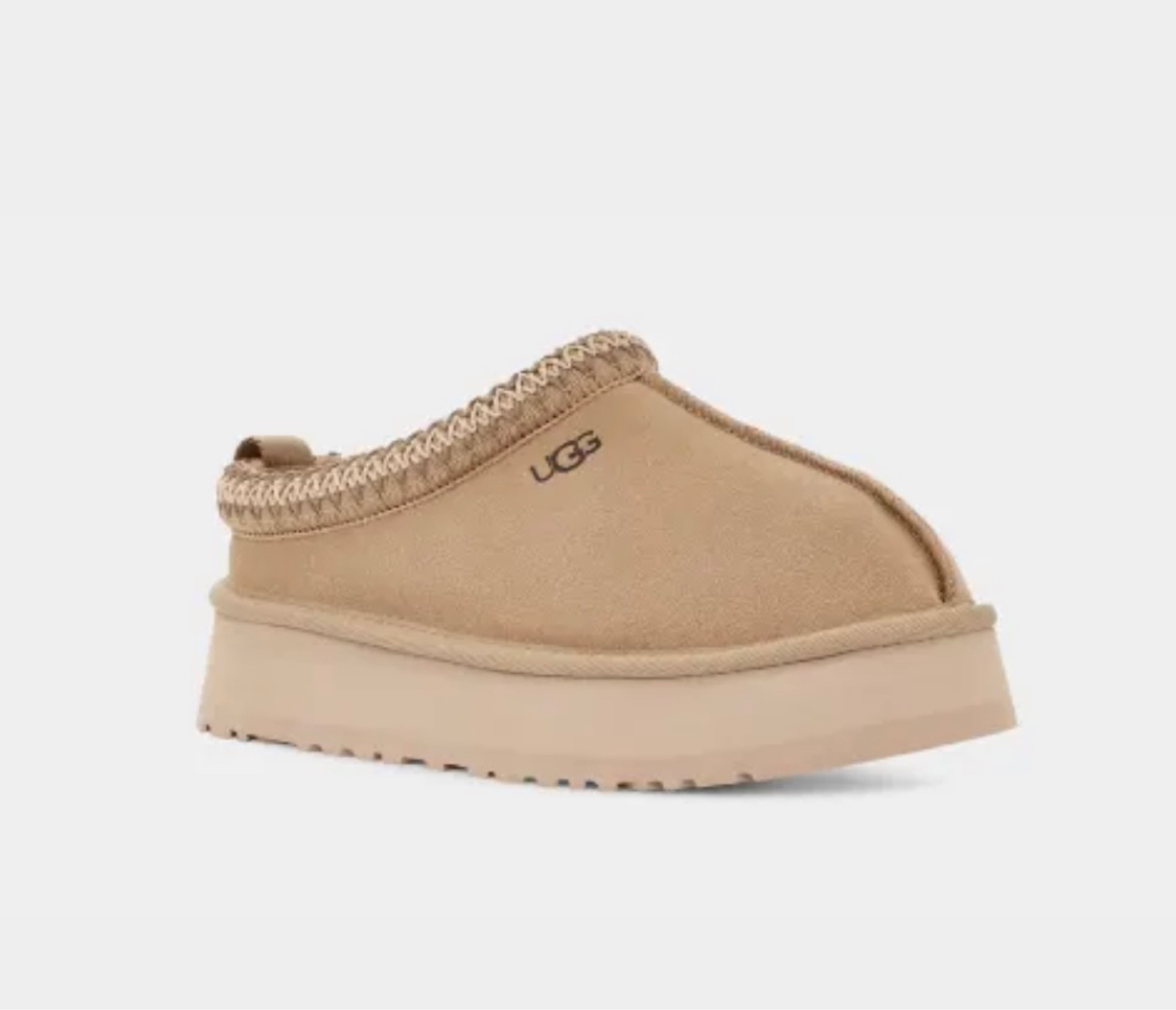 Mustard seed platform uggs! This will be my go to all Fall 🍂🤍

#LTKSale #LTKU #LTKSeasonal