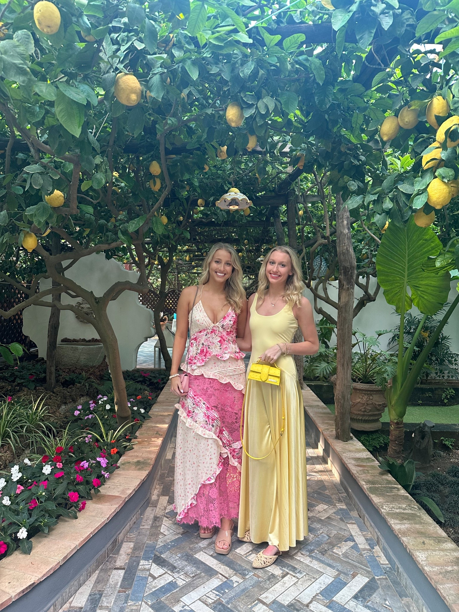 Summer style with butter yellow 

#LTKTravel #LTKU #LTKSeasonal