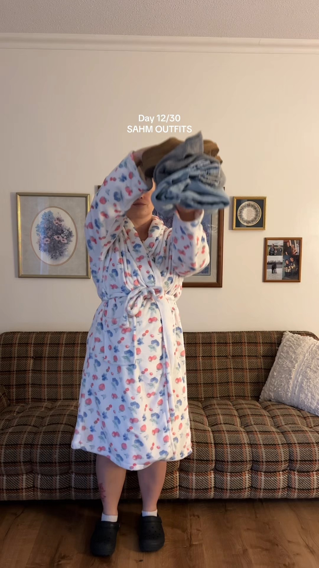 Day 12 of 30 sahm Outfits 

Top size xl 
Jeans size 12

#LTKMidsize #LTKootd #LTKmomlife