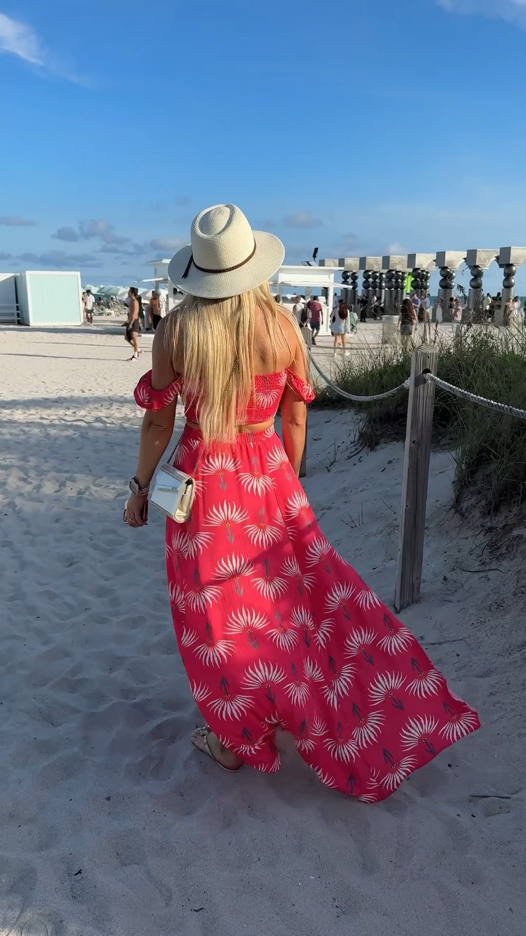 Vacation or resort 2-piece outfit. Maxi skirt and crop top. 

#LTKFindsUnder50 #LTKootd #LTKTravel