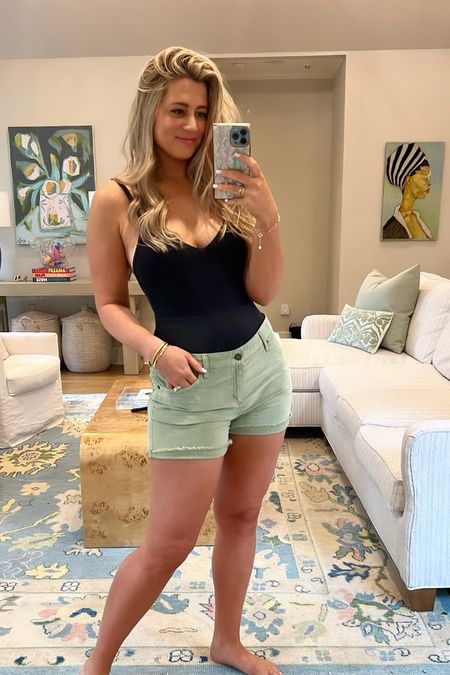 I’ve been missing shorts through pregnancy and postpartum!! SO happy to have these in my closet now! Buttery soft and perfectly high waisted, these are essential for spring/summer. 🌴#springstyle #springoutfits

#LTKstyletip #LTKSeasonal #LTKtravel
