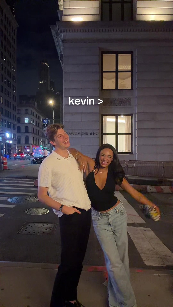 hubby

a black top, jeans, and a statement bag is always a good combination 

#LTKItBag #LTKStyleTip