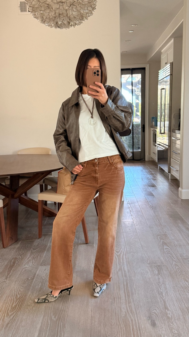 Wide leg stretch jeans in size 6

#autumn #grwmoutfit #autumnjeans #autumnstyle #falltrends #fashioninspo #ootdinspiration

#LTKSeasonal #LTKFindsUnder50 #LTKStyleTip