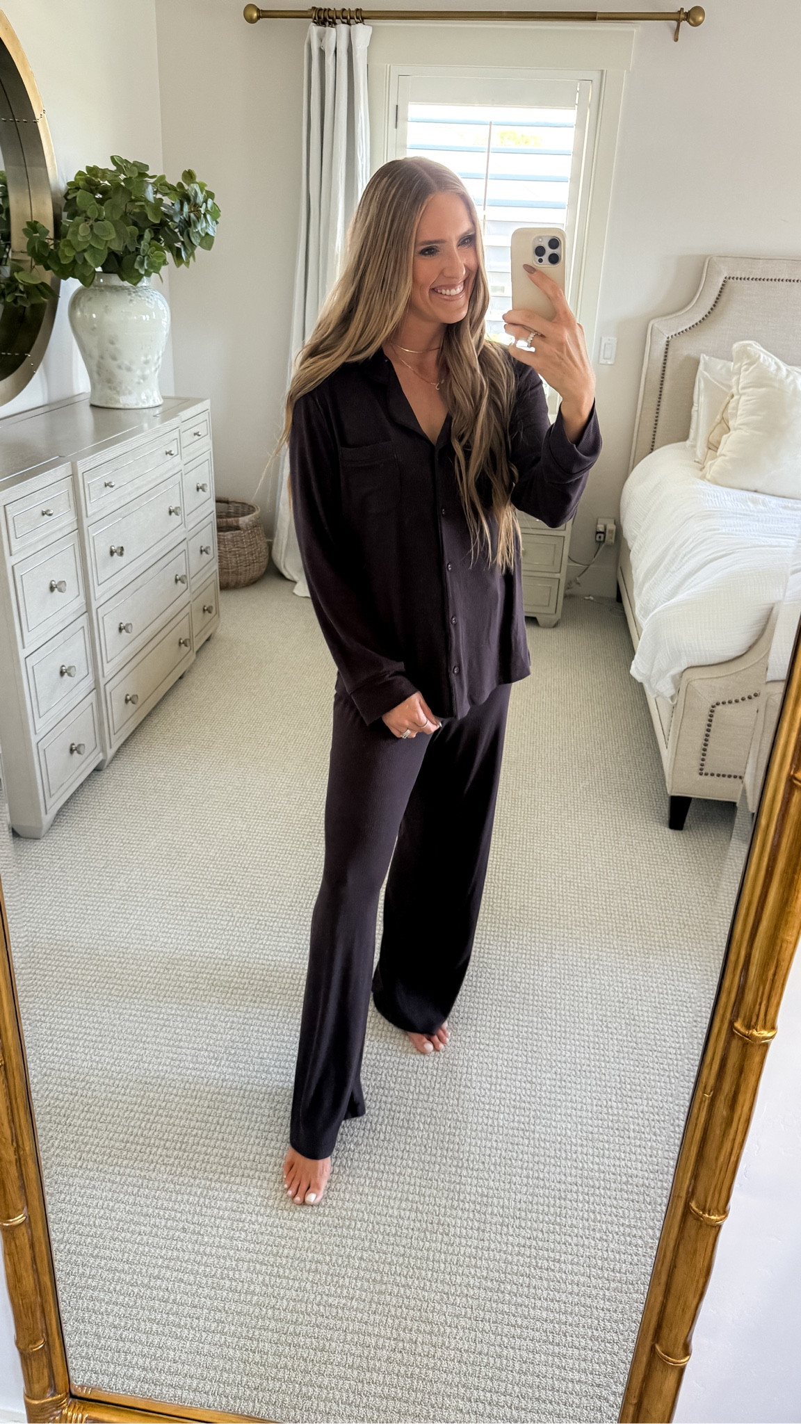 If you give these as a gift... you're guarenteed to be their favorite person ever!!! 

Nordstrom / Sleepwear / Pajamas / Christmas Pajamas / Skims / Cozy / Comfortable/ Lounge Wear

#LTKFindsUnder100 #LTKFindsUnder50 #LTKStyleTip