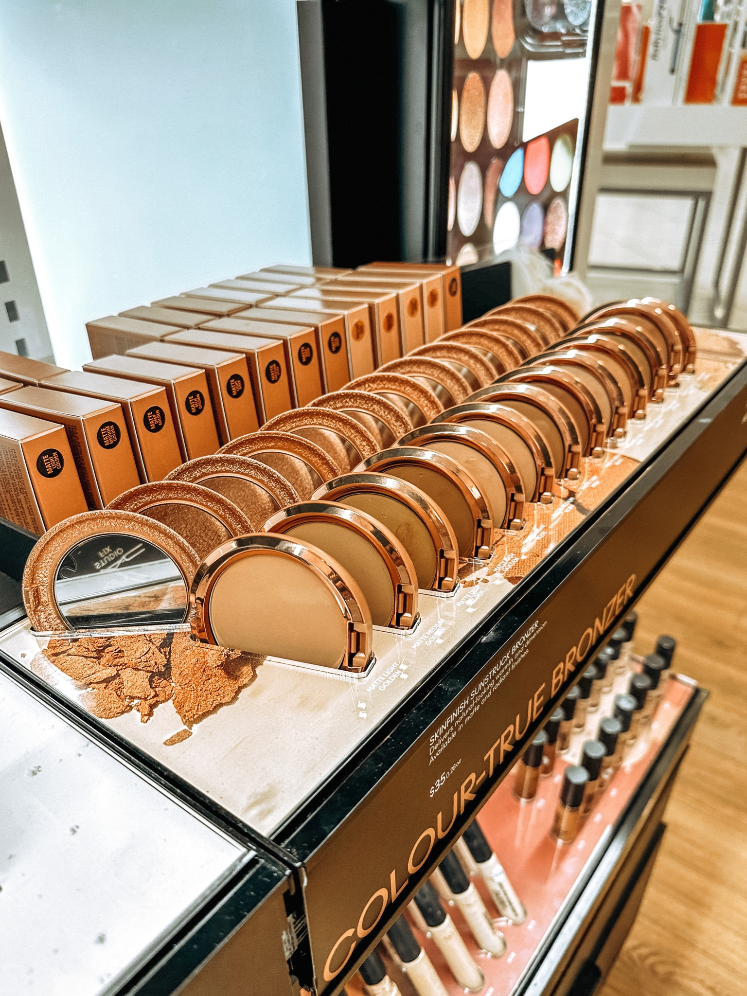 Do not sleep on MAC! This is one of the best one product **BRONZER/BLUSH**
there is! Everyone needs this in their kit this summer! It’s flawless!  #summermakeup #summerskin #MAC