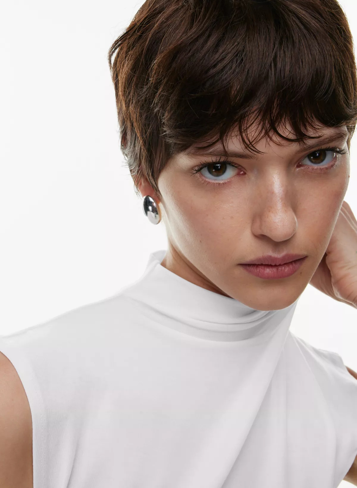 SHOWCASE TOP | Aritzia