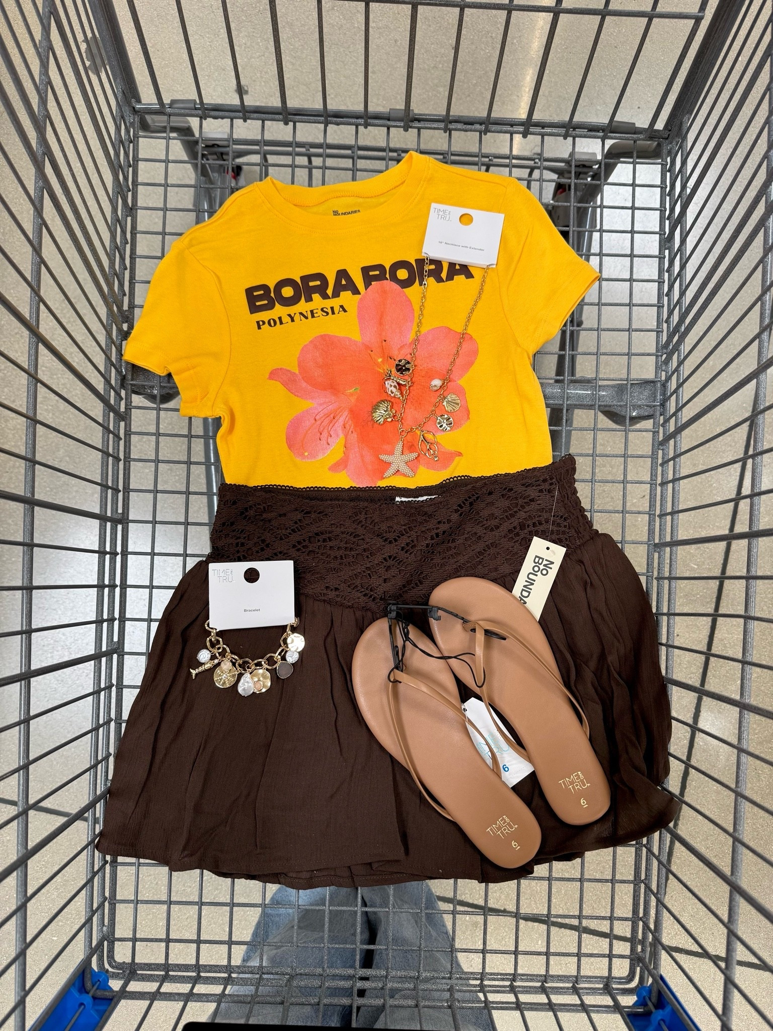 Walmart outfit idea ☀️

#LTKootd #LTKgrwm #LTKmomlife