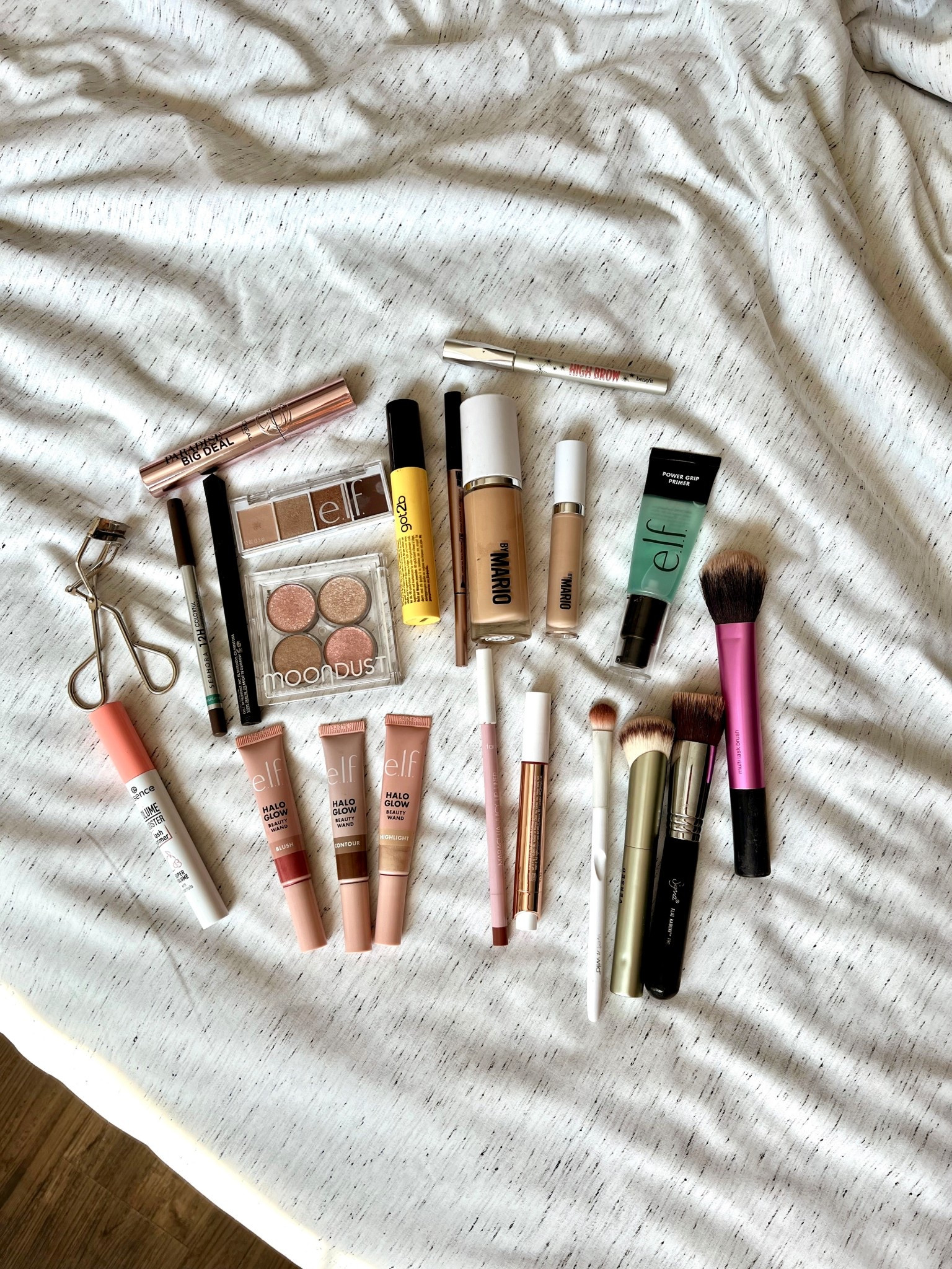 Everything I’ve been using on my little getaway travels recently! It’s got some of my absolute favorites like the Mario foundation ❤️

#LTKFindsUnder50 #LTKBeauty #LTKTravel