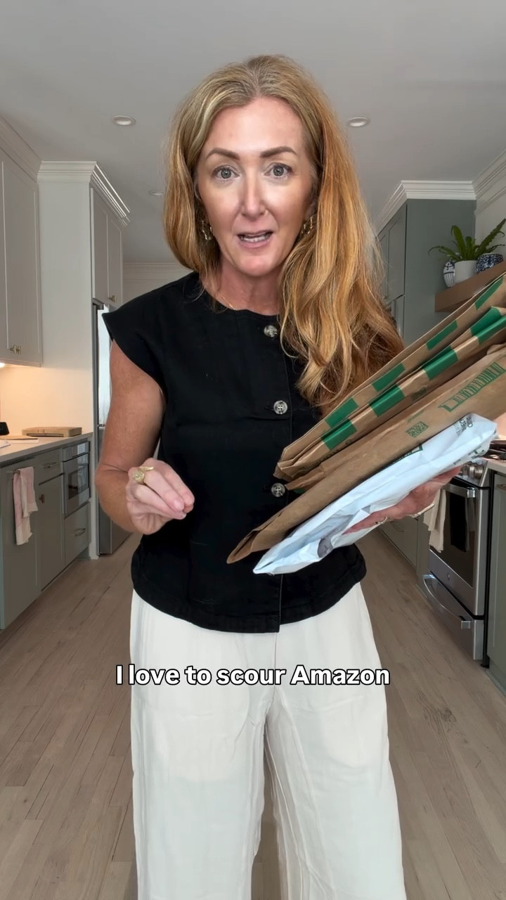 This one was a mix — but the good pieces are really good.

There’s one brand in here I’ve been wearing for two years and they just don’t miss… plus a few pieces that surprised me in the best way (and one that absolutely did not 😅).

I always think these are the most helpful because you can actually see what’s worth it before you spend your money.

If you like honest try-ons and real feedback, this one’s a good one.

#amazonfinds #over50style #midlifewomen #amazonfashion #springstyle

https://urlgeni.us/amzn/N14gXy

#LTKOver40 #LTKgrwm #LTKdayinmylife