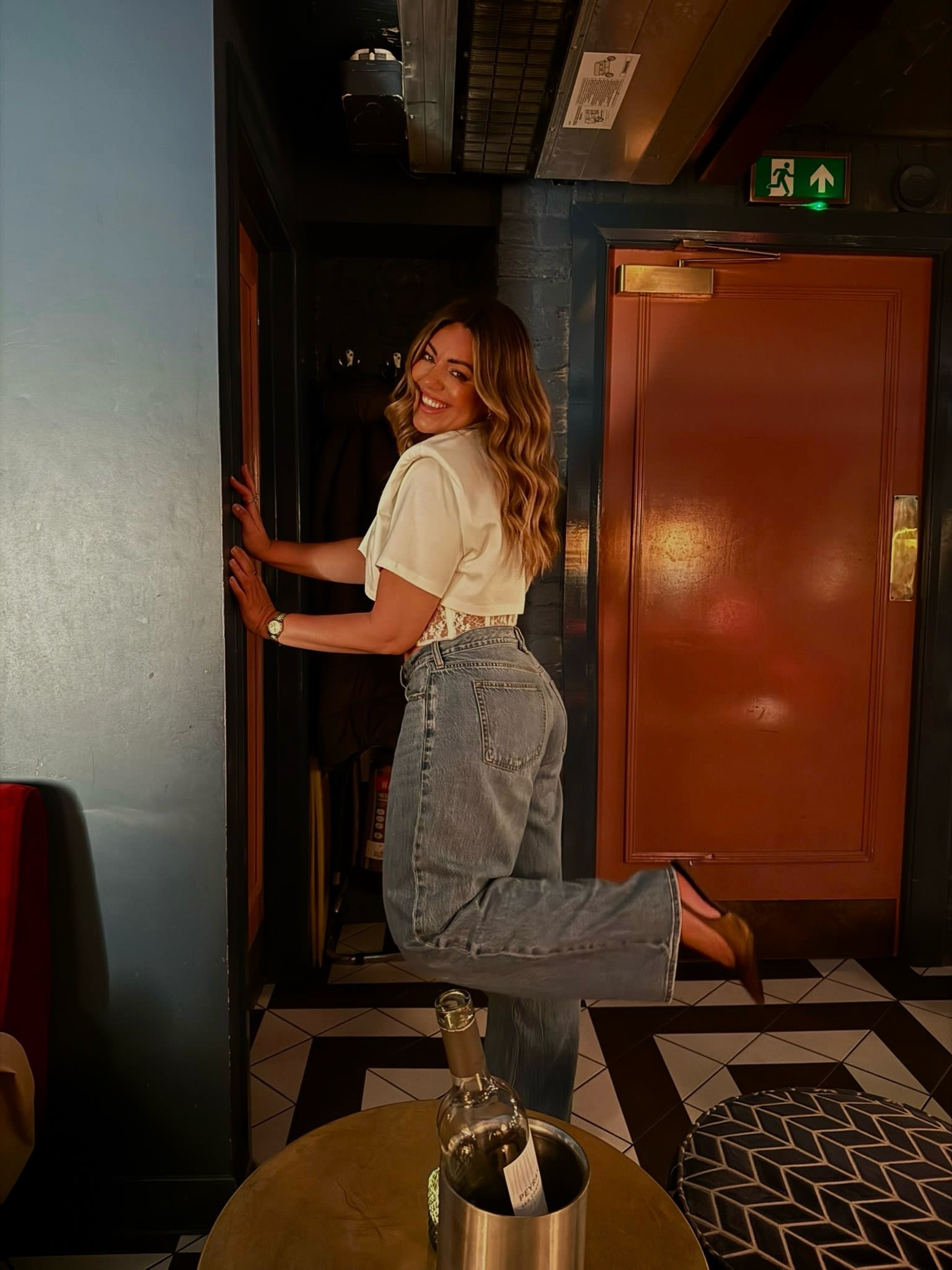 Jeans & a nice top 😍

Wearing size medium in the top & size 28 reg in the jeans 🫶

#LTKjeans #LTKdatenight #LTKspring