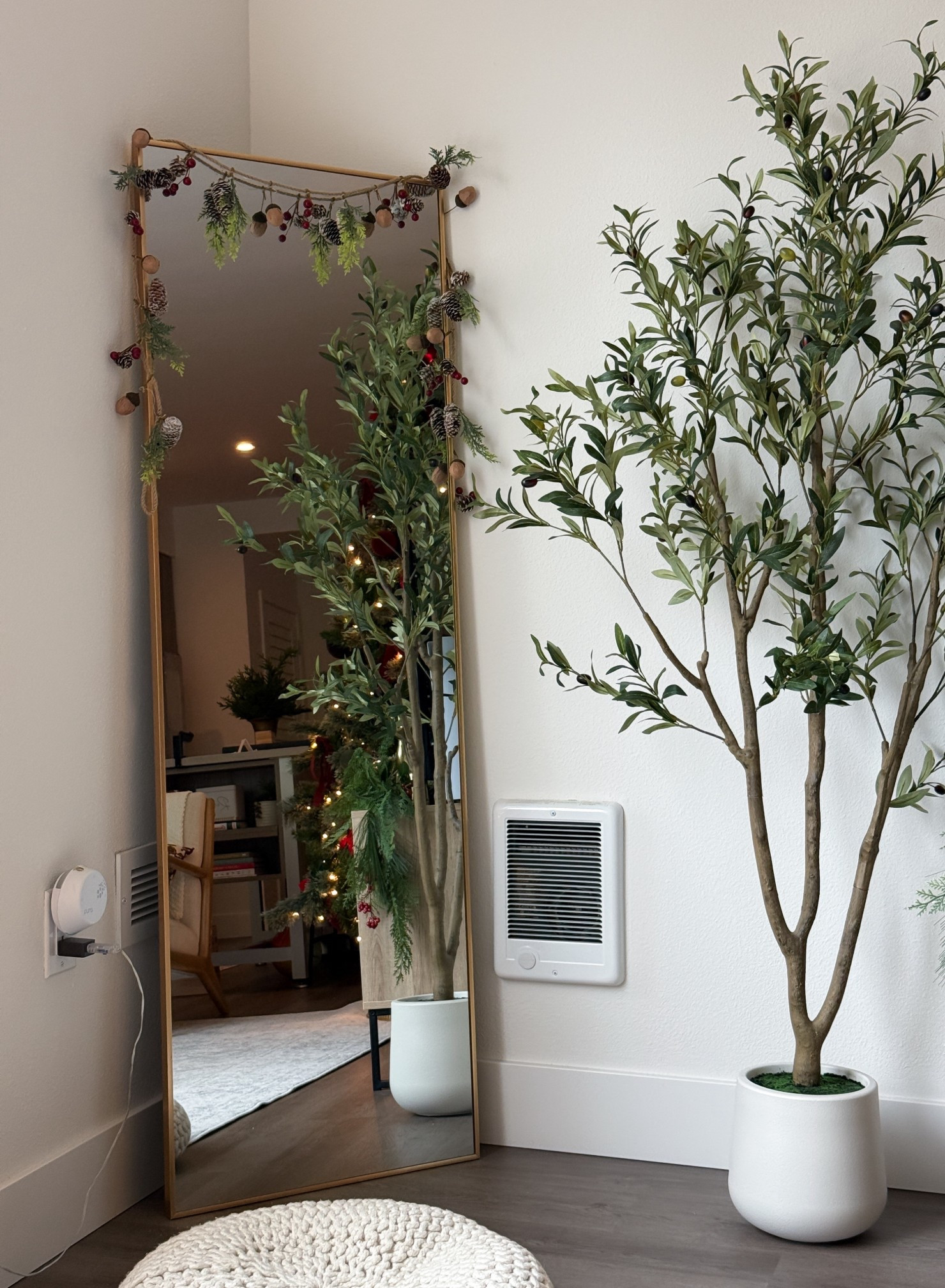 The corner that gets used every single day 🤍
This mirror is my outfit pic MVP and this 6ft olive tree makes my space feel instantly warmer and more put together. I’m big on home pieces that feel timeless but still practical, and these two have been worth every penny. If you’re refreshing your space or creating a cozy spot, I linked both 🌿✨

#LTKFindsUnder100 #LTKHome #LTKdayinmylife