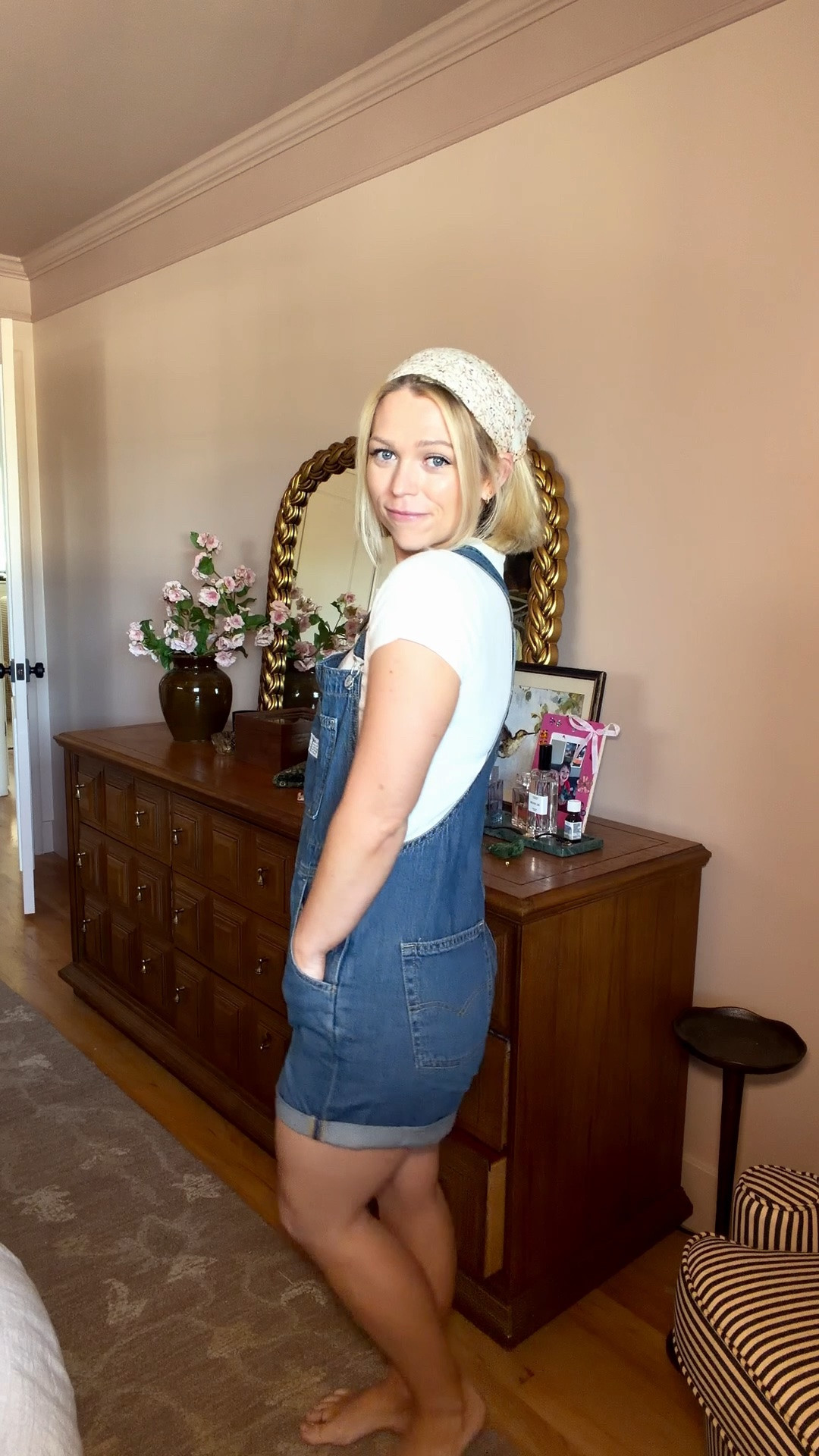 The 90s are calling!

#LTKootd #LTKmomlife #LTKPetite