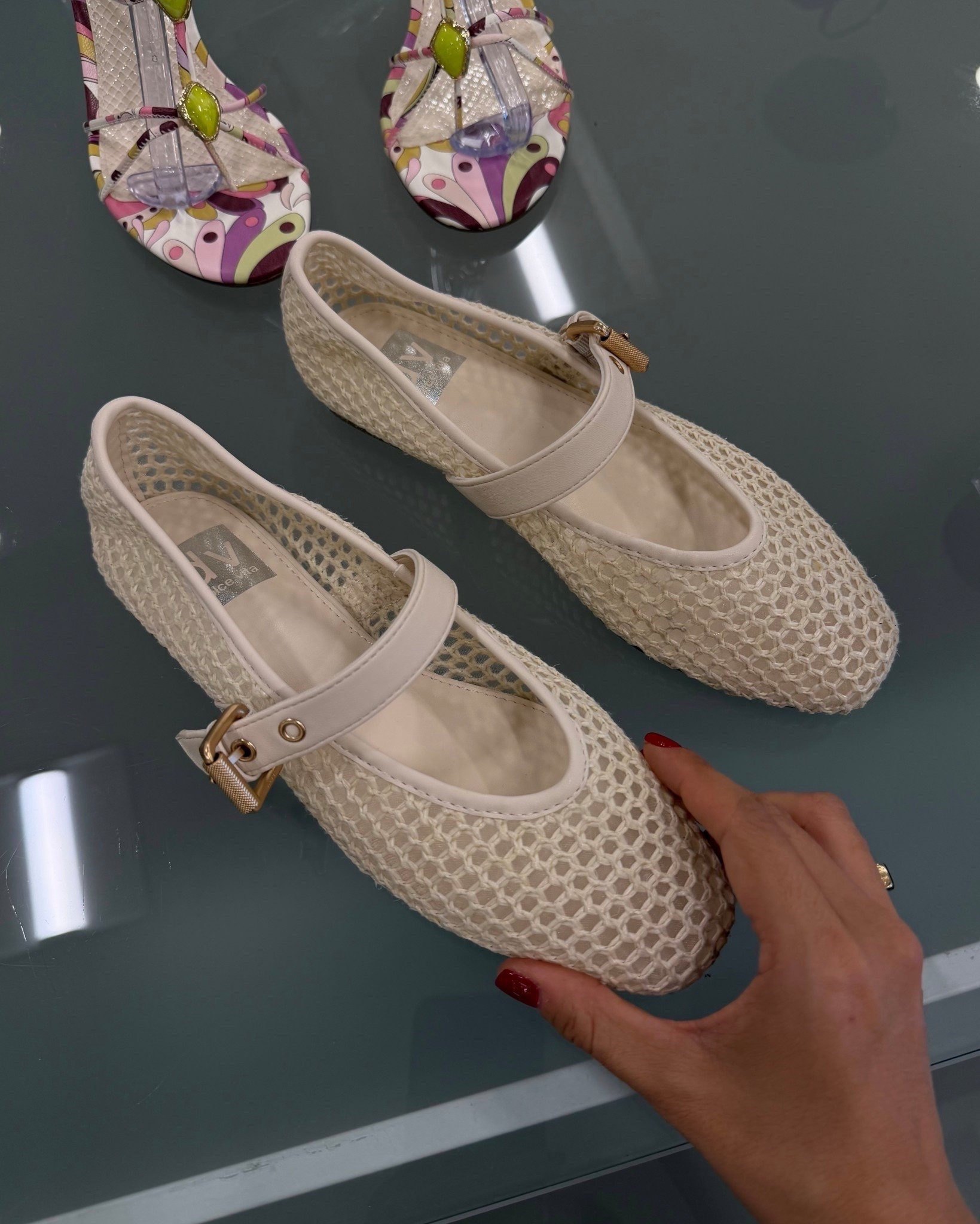 30-40% off spring shoes at Macys only in the app — use code PREVIEW 


#LTKSaleAlert #LTKSeasonal