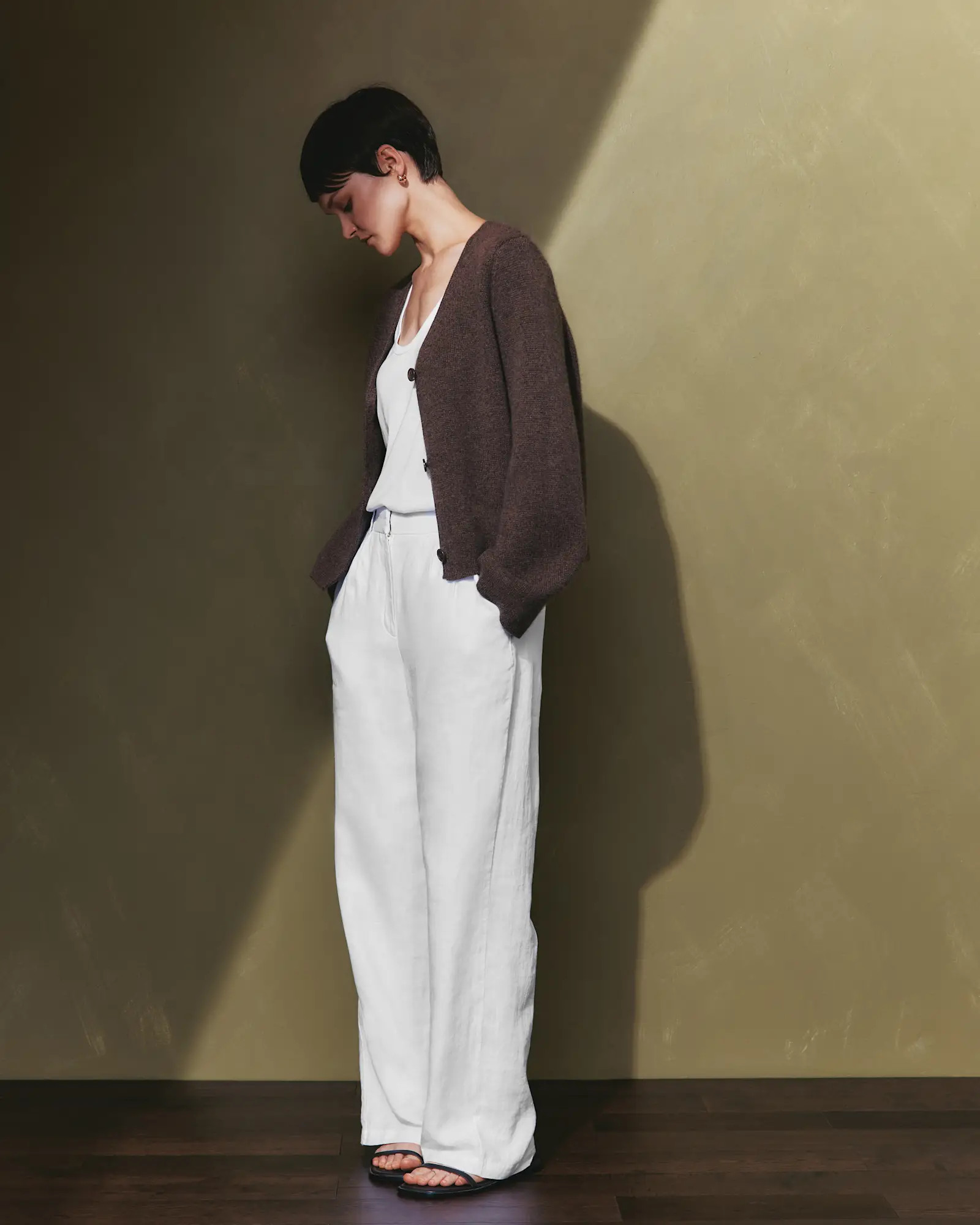 100% European Linen Pleated Trouser | Quince