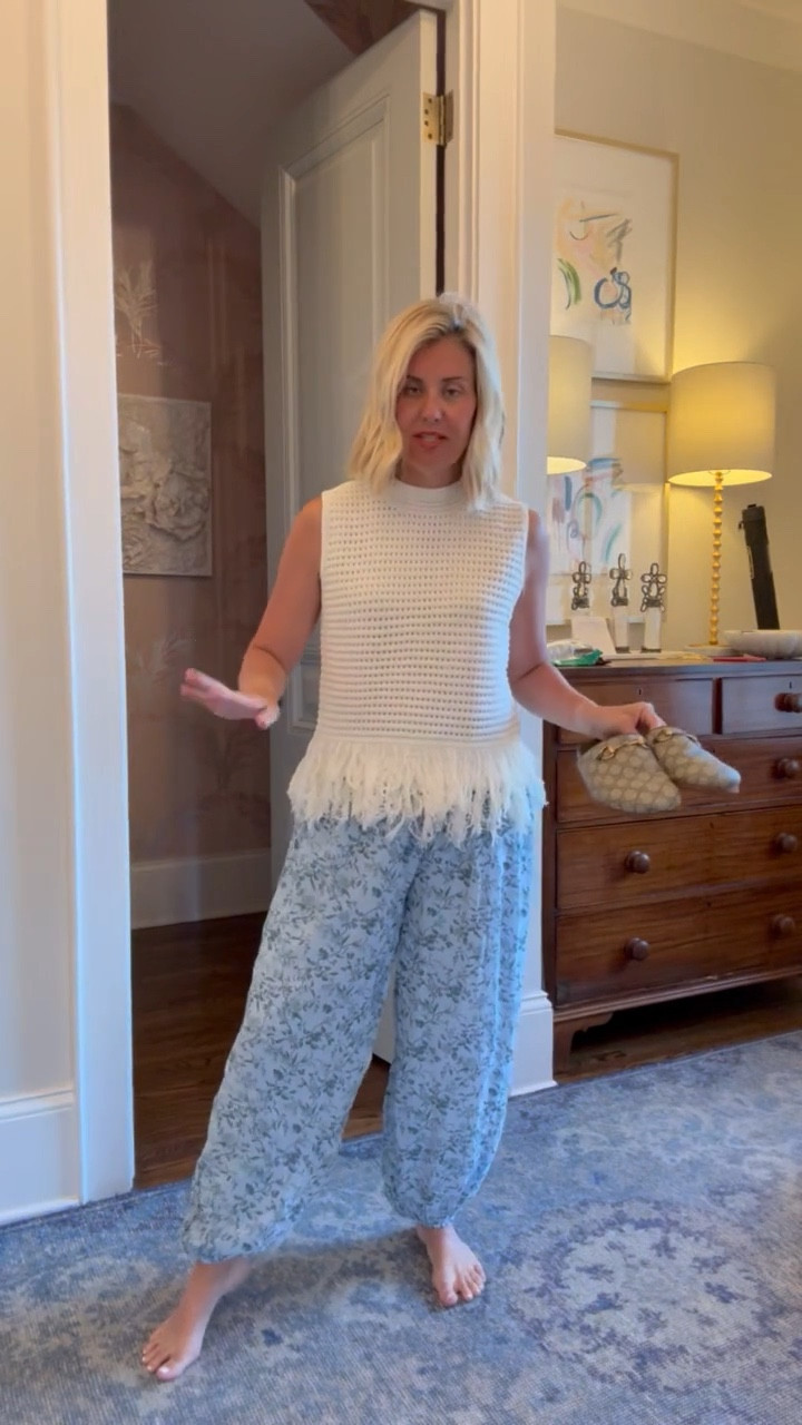 This new top from the zon is a yes! I’m pairing these pants with countless looks. How cute is this?!? 
Top - small
Pants - xs
Mules - 38

#LTKdayinmylife #LTKmomlife #LTKootd