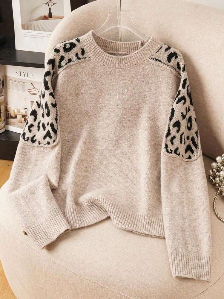 $19.62
-54%
$42.28
Limited Time Price Drop
Local
Women's Beige And Black Leopard Print Fleece Sweater - Raglan Sleeve Round Neck, Comfortable And Warm Pullover Autumn/Winter | Casual And Cozy Essential Item
Color: Light Beige









Size
XS
S
M
L
XL
Qty:

 | SHEIN