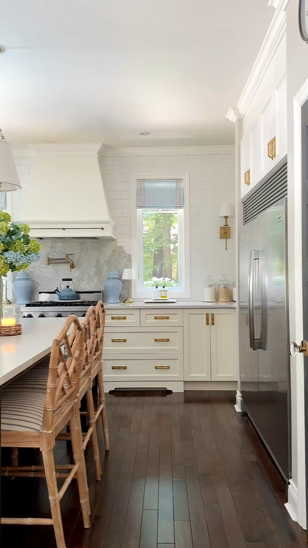 #Ad #WayfairPartner #Wayfair 
Chic kitchen details from @Wayfair that make a difference! We’ve created our signature look through the years with stunning pieces - from gorgeous brass hardware and plumbing to elevated seating and lighting, our kitchen is the perfect mix of elegance and chic!

#LTKhome #LTKstyletip