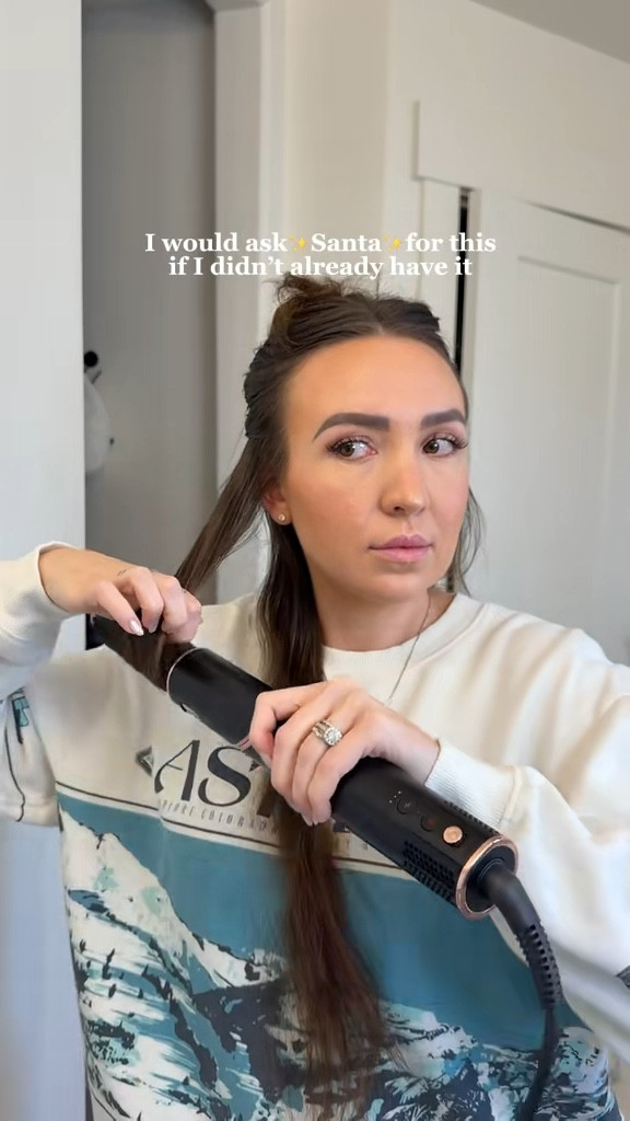 Christmas gifts, girls Christmas gifts, teen girl Christmas gift ideas, mom Christmas gift ideas, hair styling tool, shark beauty, shark flexstyle, cyber Monday deals, hair must haves, long hair, fine hair

#LTKHoliday #LTKBeauty #LTKgrwm