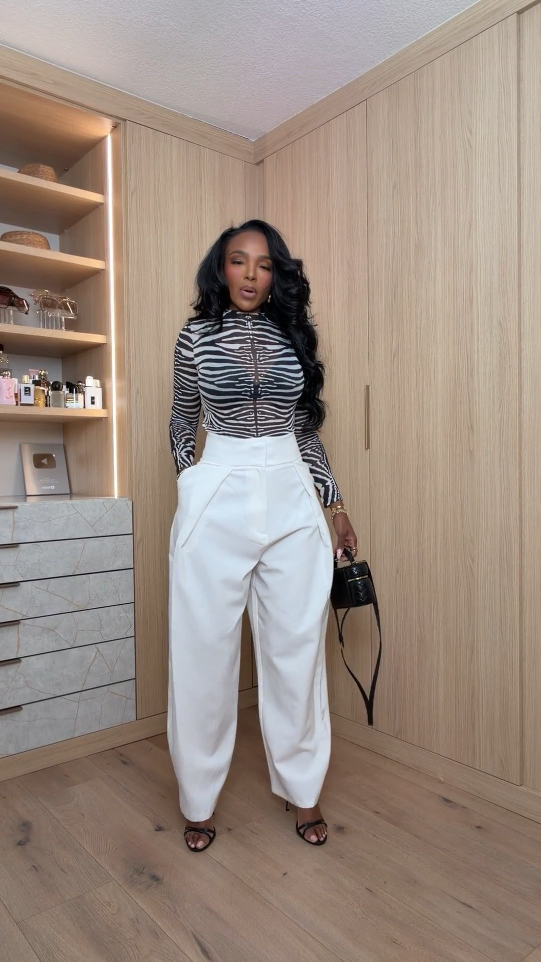 Scroll to shop! Fall date night outfit✨ Everything from this look is linked below. 👇🏽    

Wearing: Size Small | 5’4” | 140 lbs  

📲   Download the FREE LTK app & follow me (@kirasfashionfinds) to shop all my daily finds.

#LTKootd #LTKPetite #LTKU