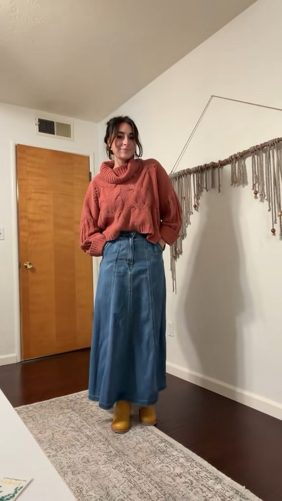 Skirt: 6 
Sweater: medium 
Boots: TTS

#LTKGiftGuide #LTKHoliday #LTKCyberWeek