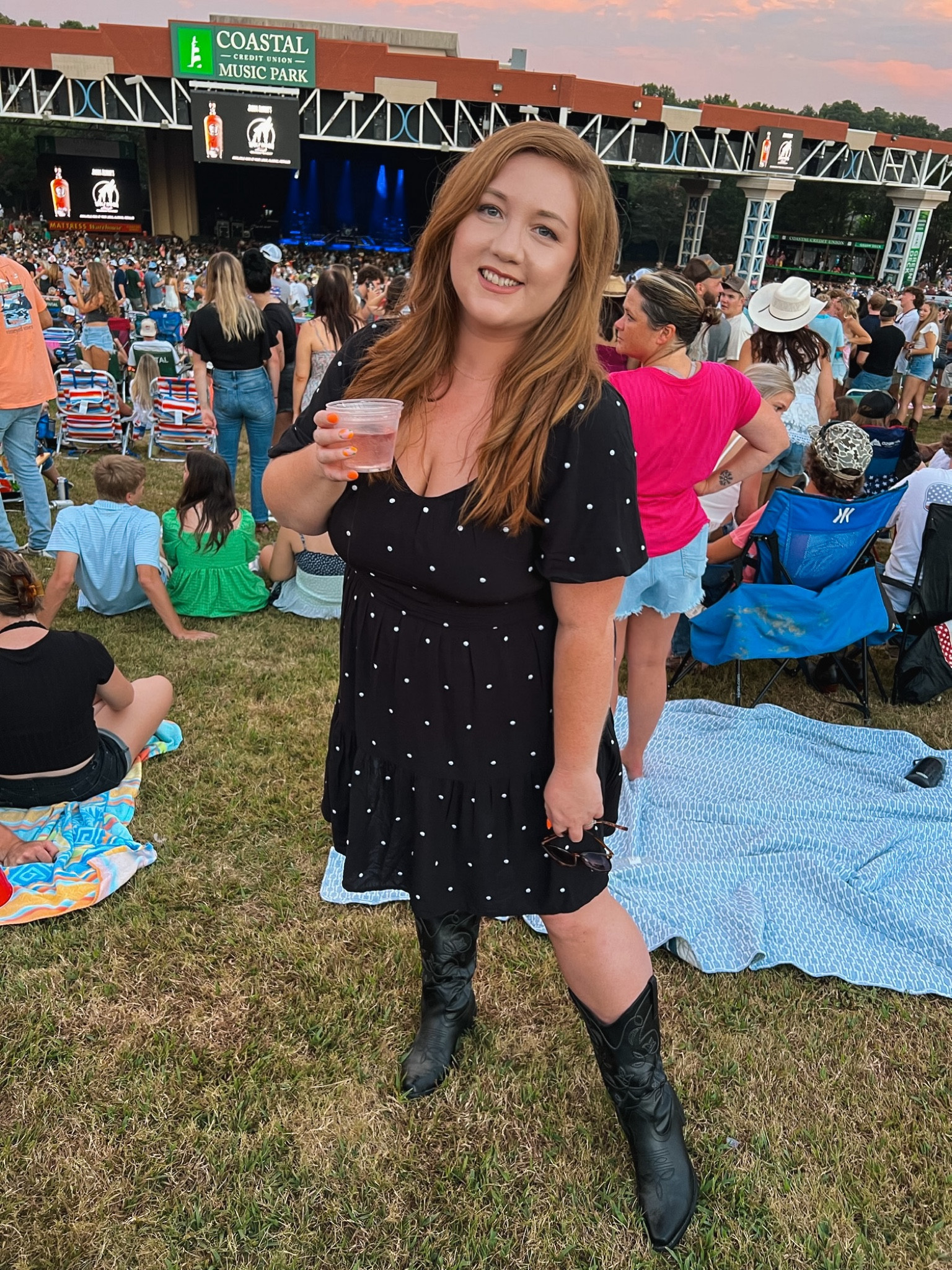 Loft dotted tiered dress, black/white. No zipper and very comfortable. I sized down. 

#loft #loftdress #dress #blackdress

#LTKSeasonal #LTKmidsize #LTKfindsunder100