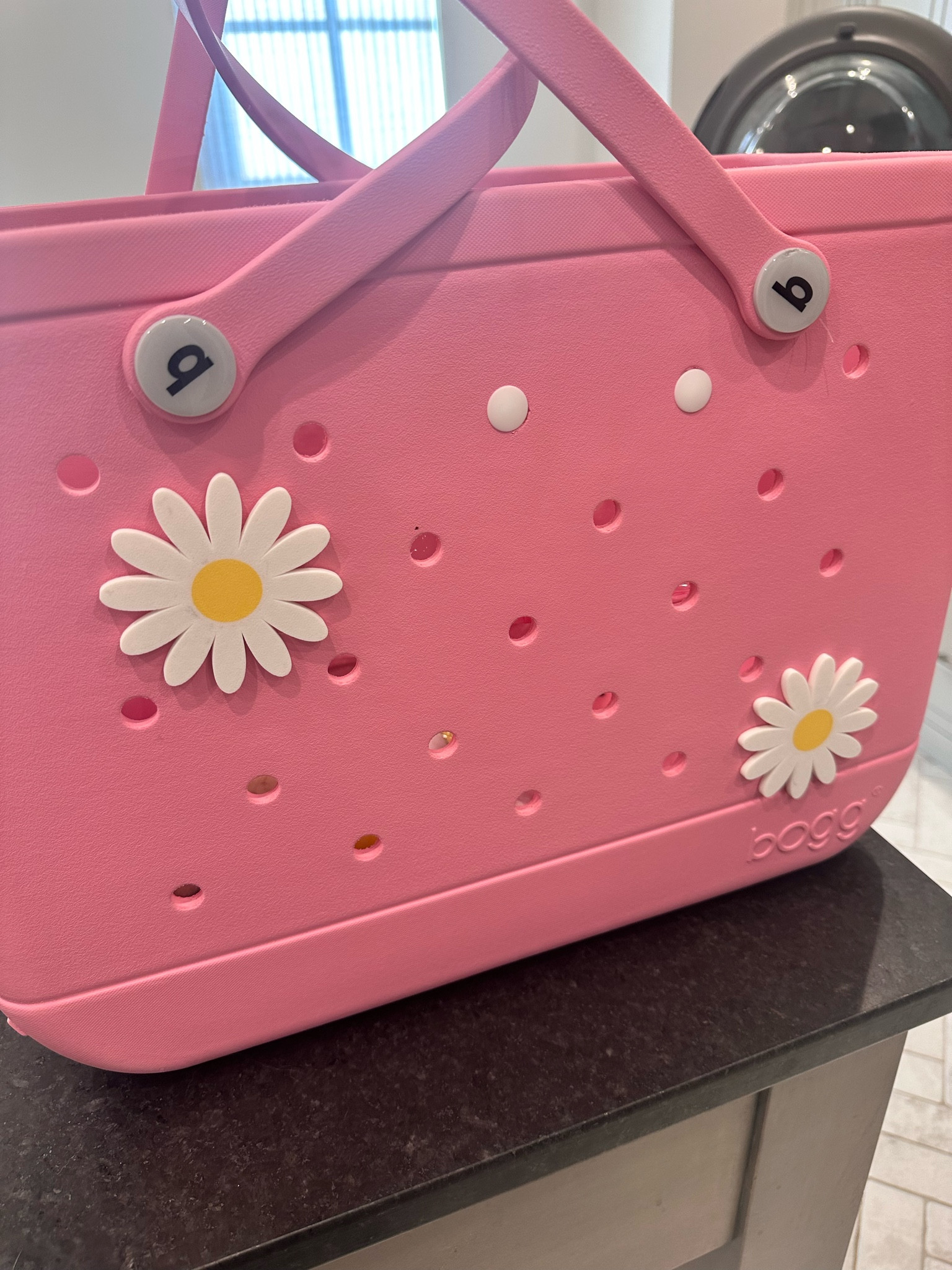 Bogg bag decor. I’m obsessed 