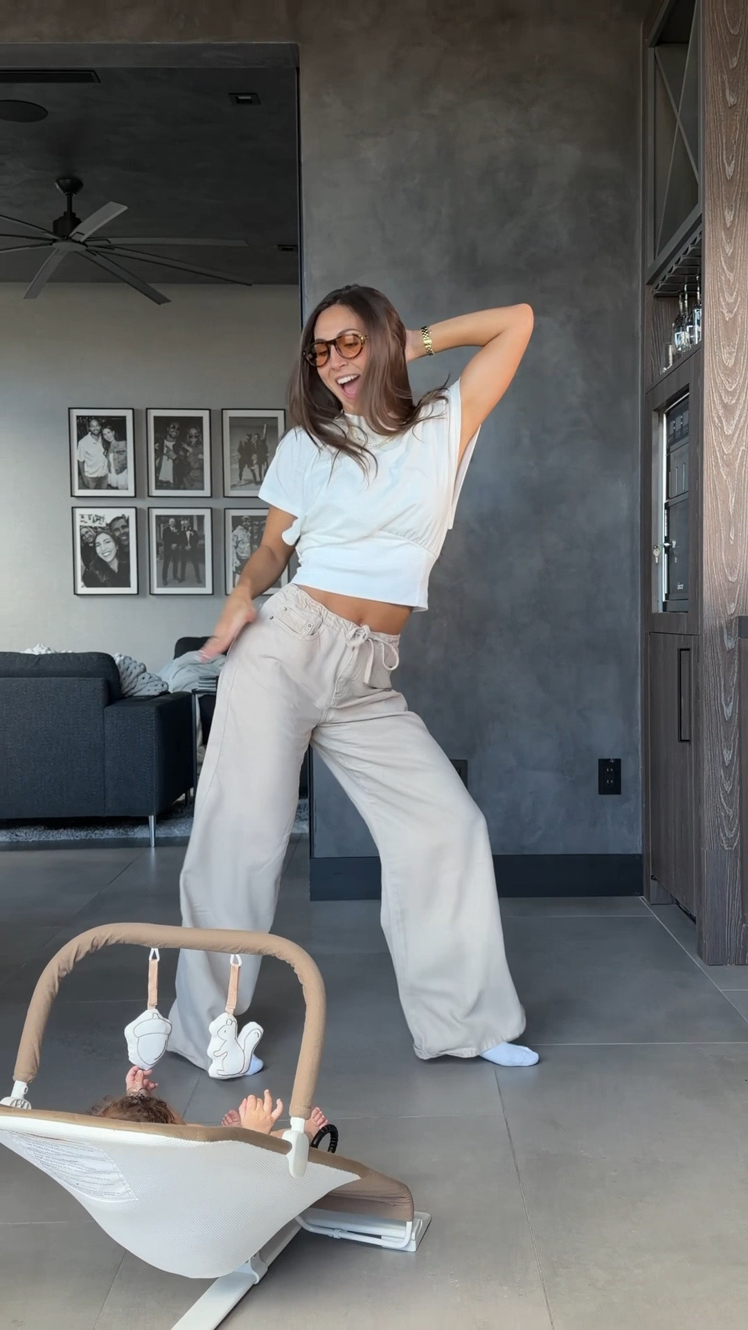 Go-to outfit combo! These are the comfiest jeans I’ve ever worn and they have a drawstring!!! I’m in a size small and it comes in multiple colors!

#LTKmomlife #LTKootd #LTKBaby