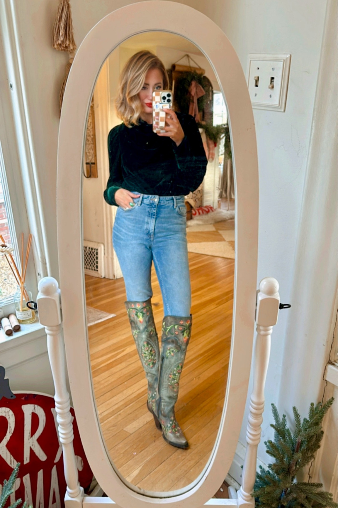 Dan post flower child boots 

#LTKSaleAlert #LTKShoeCrush