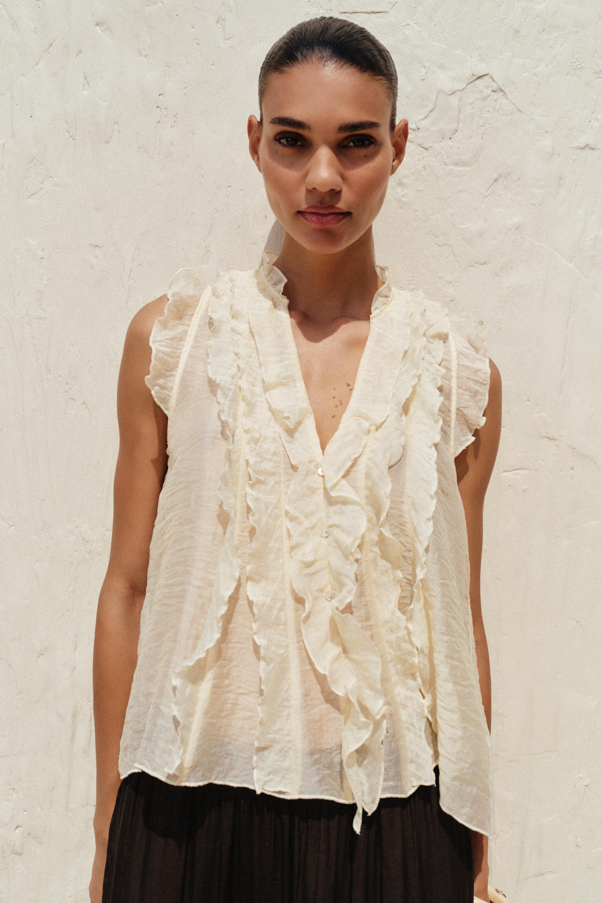 SEMI-SHEER RUFFLED TOP | Zara US