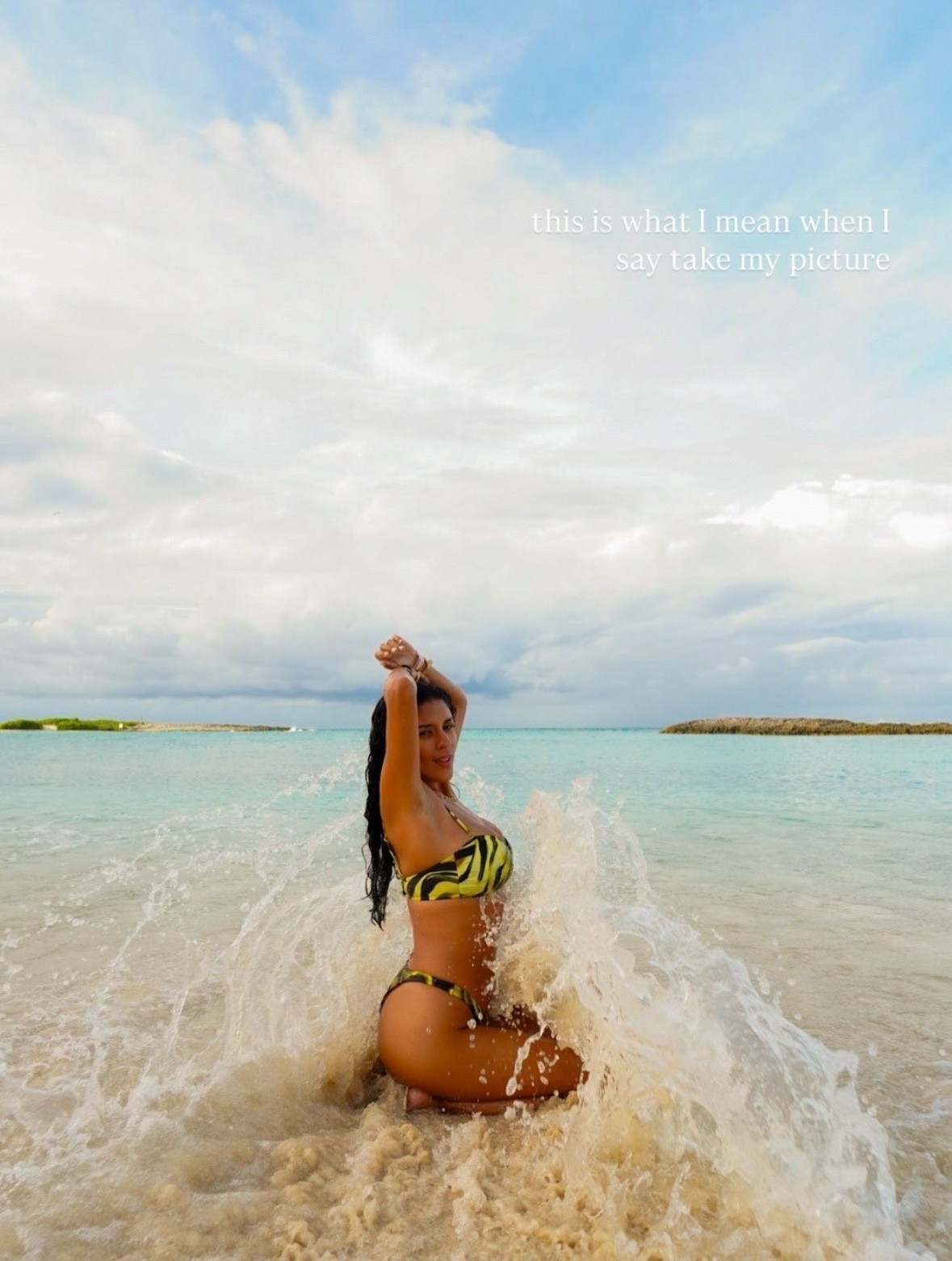 🌊 If your next beach trip needs a standout bikini… this is the one.
The fit, the print, the way it pops on the water; obsessed!

#LTKSwim #LTKStyleTip #LTKSeasonal