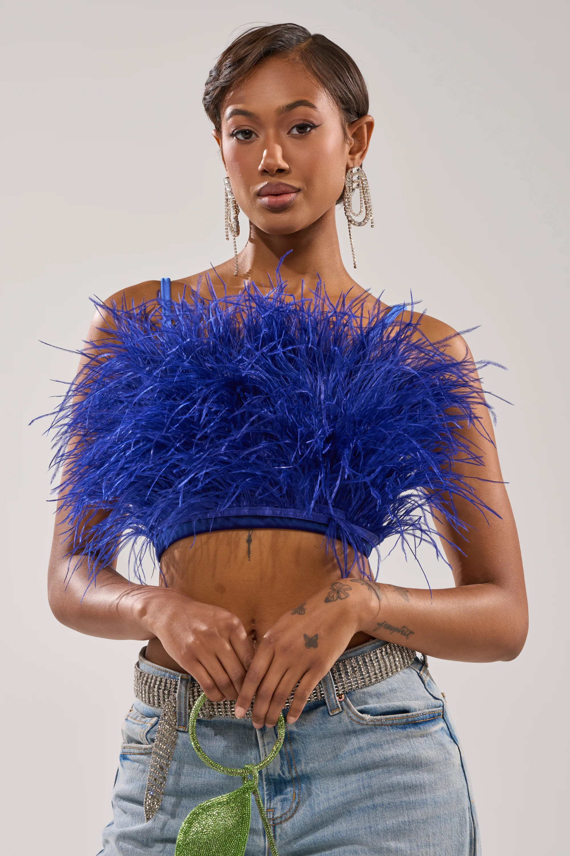 AKIRA Bright Lights Feather Top | Size 1X | AKIRA