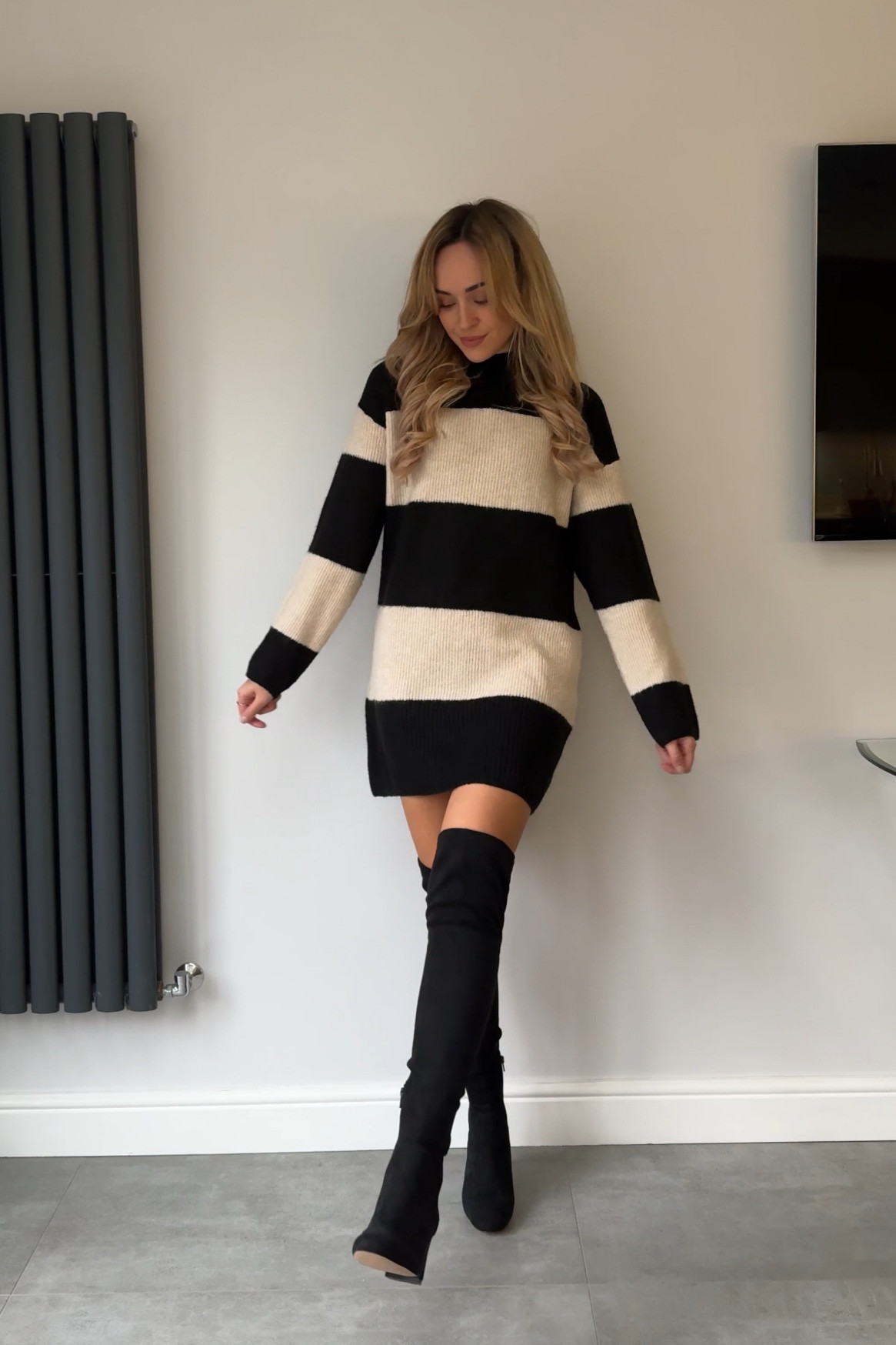 Jumper dress season 🖤🤍 



#LTKuk #LTKwinter #LTKstyletip