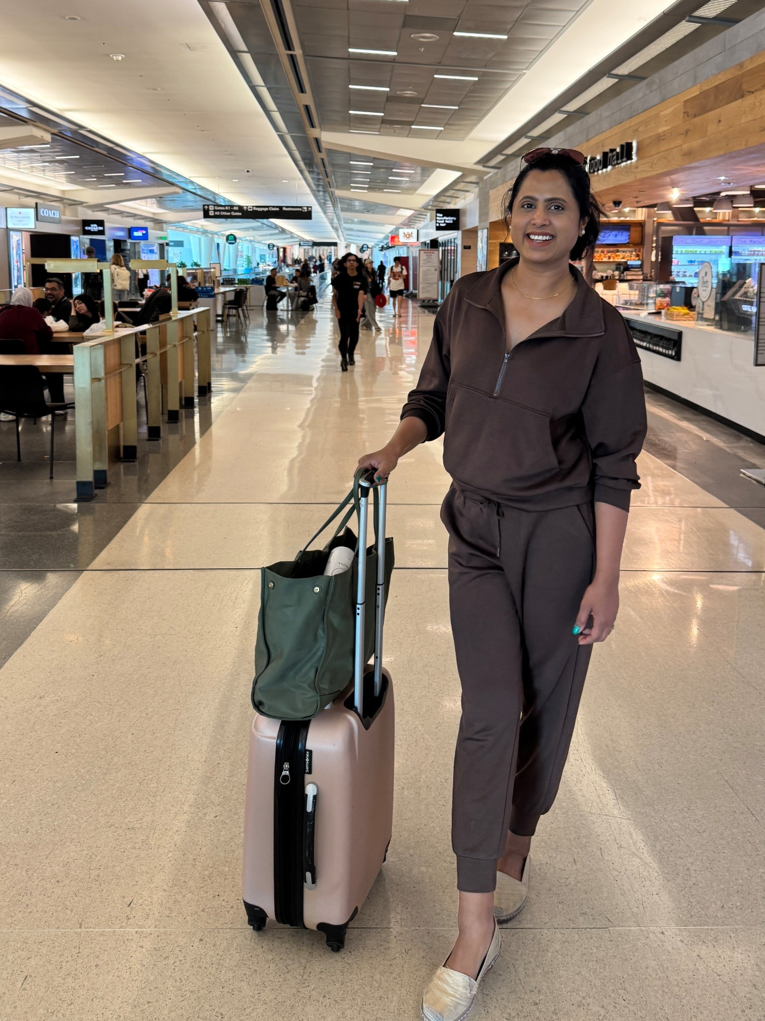Recent airport look! 

#LTKStyleTip #LTKActive #LTKSeasonal