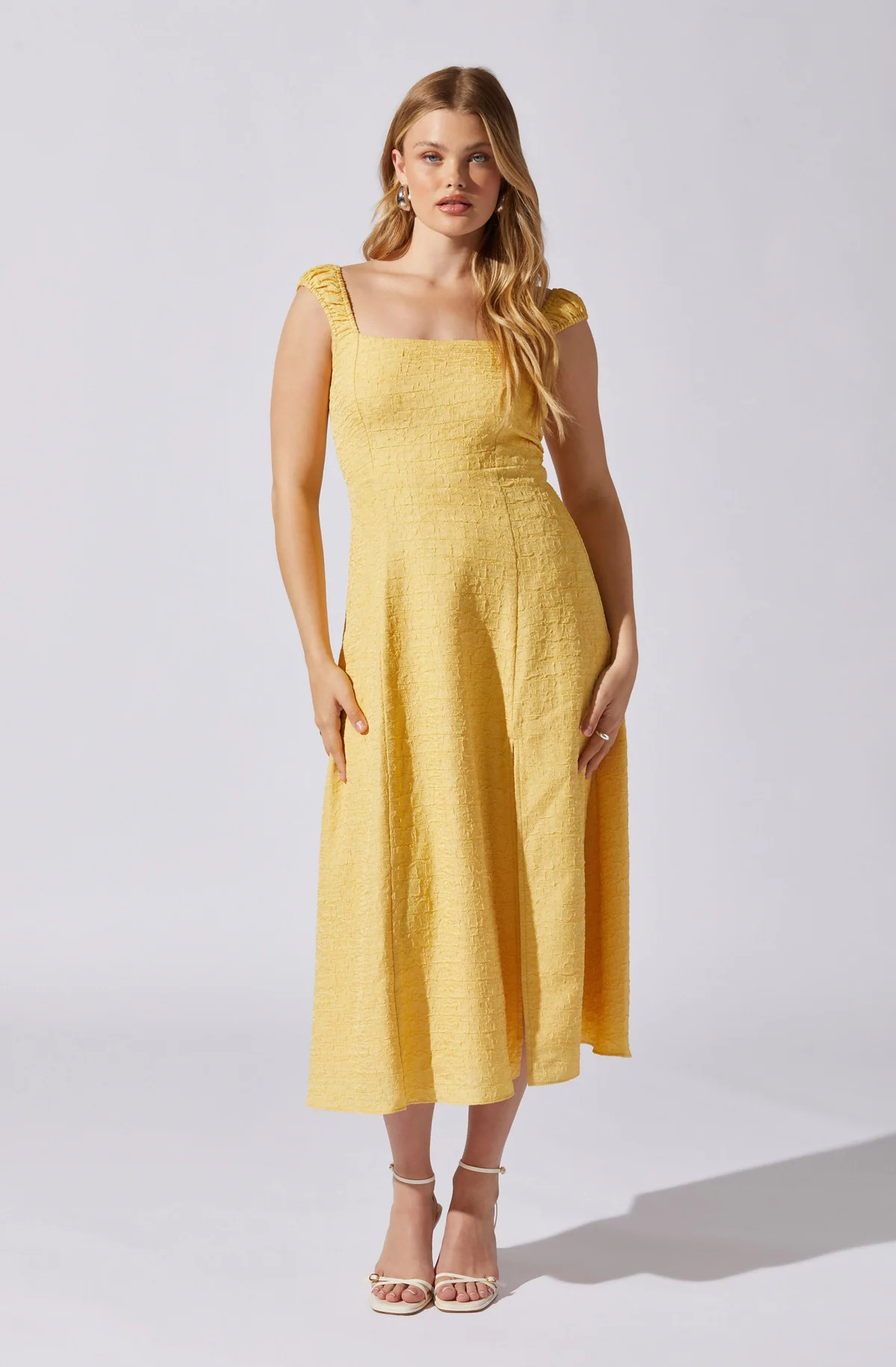 Crinkle Shoulder Midi Dress | ASTR The Label (US)