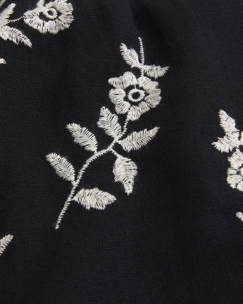 Linen-Blend Embroidered Pull-On Short | Abercrombie & Fitch (US)