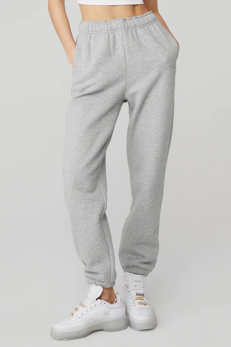 Accolade Sweatpant | Alo Yoga