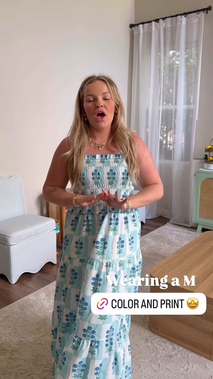 Wearing a M this pretty blue and green maxi dress

#LTKSeasonal #LTKMidsize
