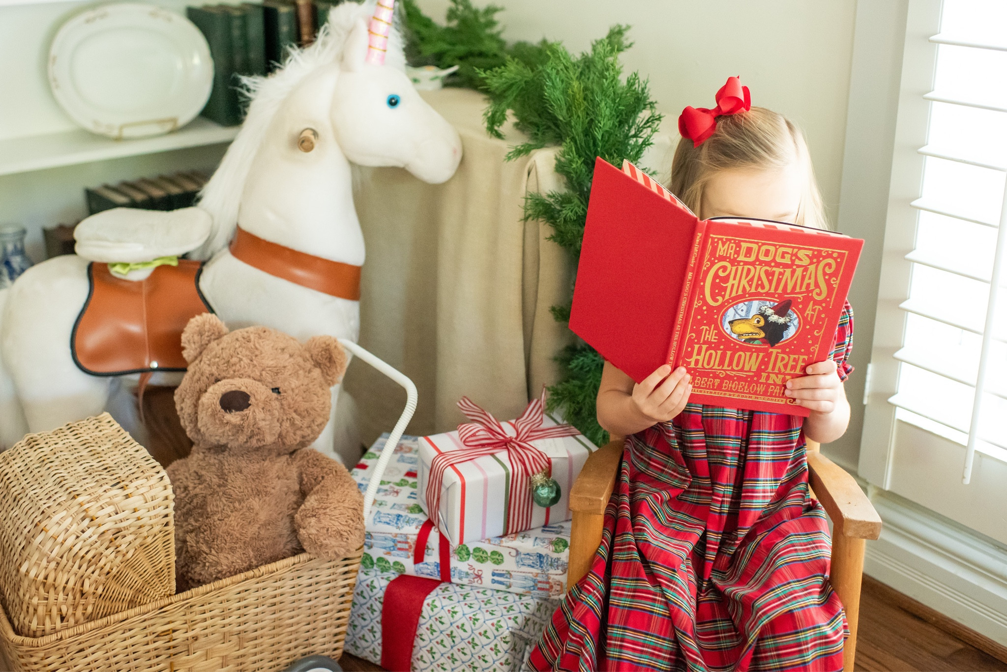 Cutest Christmas gown from Smocked Auctions. 30% off sitewide today!

#LTKCyberWeek #LTKHoliday #LTKkids