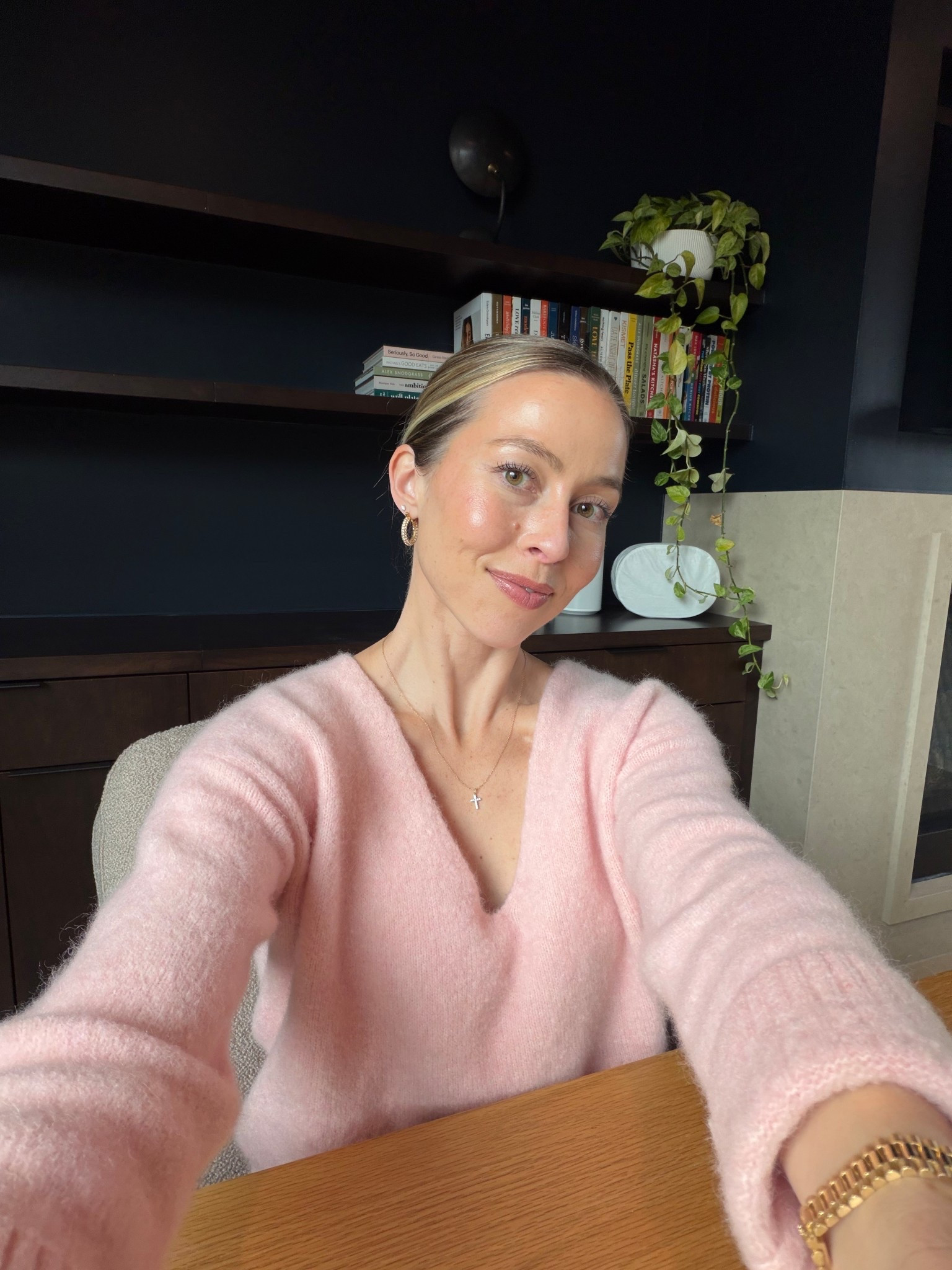 💗
Wearing XS in the sweater! 

#LTKValentine #LTKSeasonal