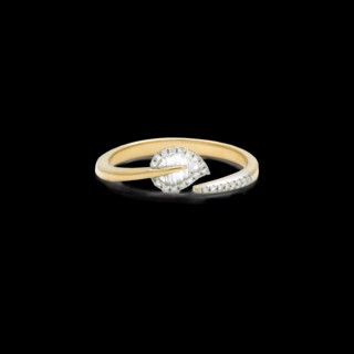 Love Lily Ring | Stone & Strand