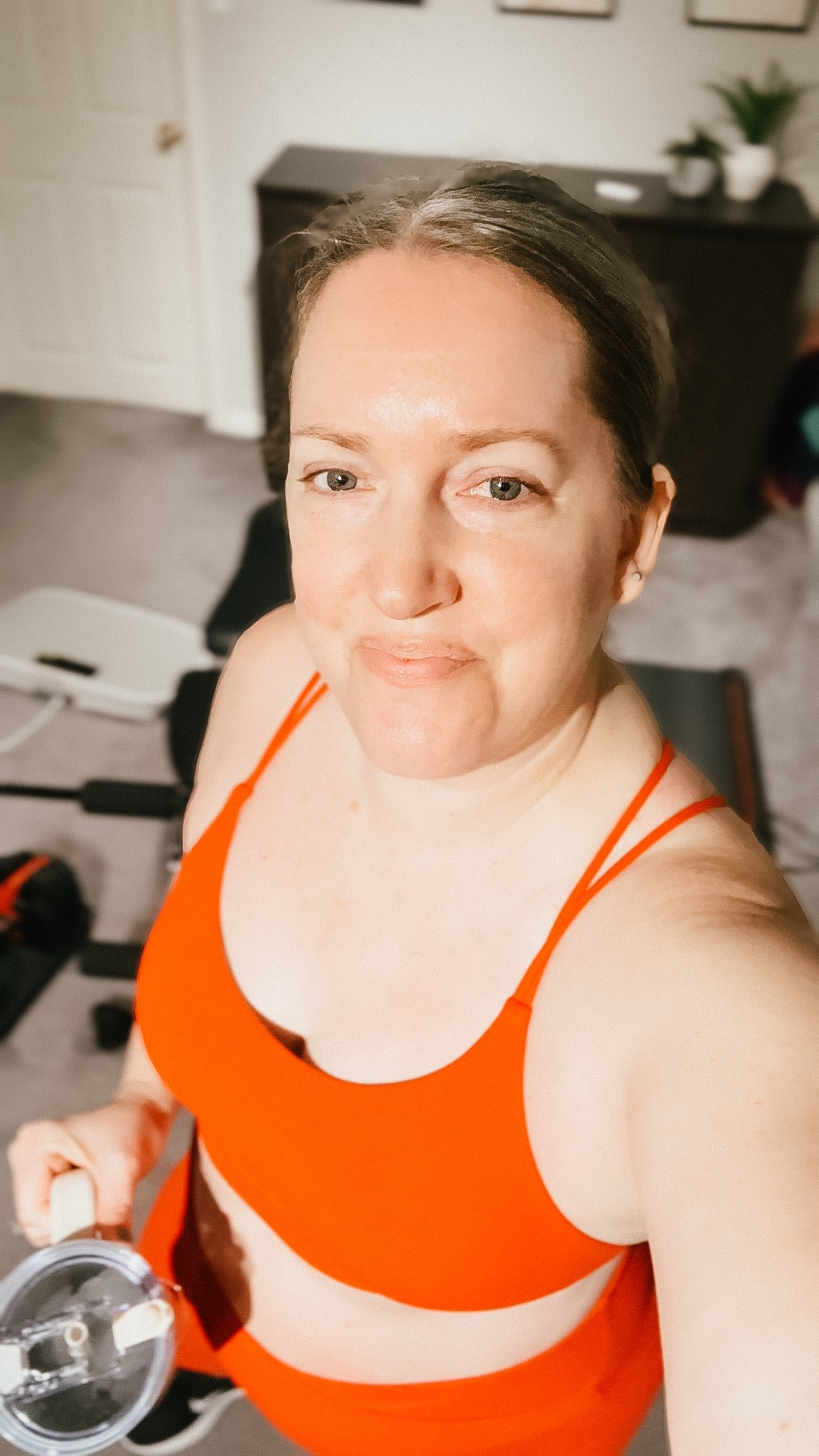 Typical morning workout
walking pad
weights
vibration plate

#LTKmorningroutine #LTKOver40 #LTKfitnessgoals