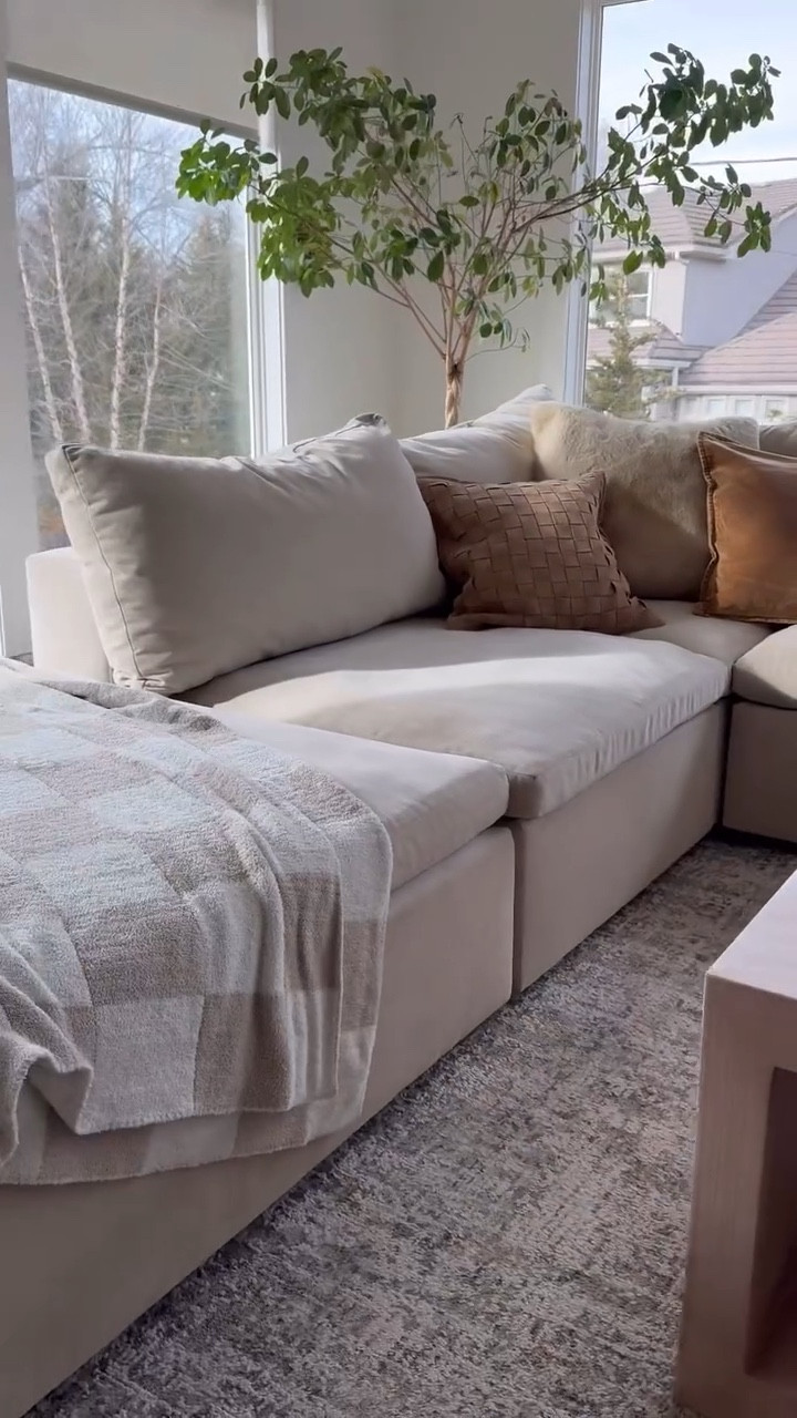 Refreshed our couch pillows and I couldn’t be happier! I chose faux fur, velvet and suede for a textured look. Exact styles and colors linked below ☺️

#LTKHome