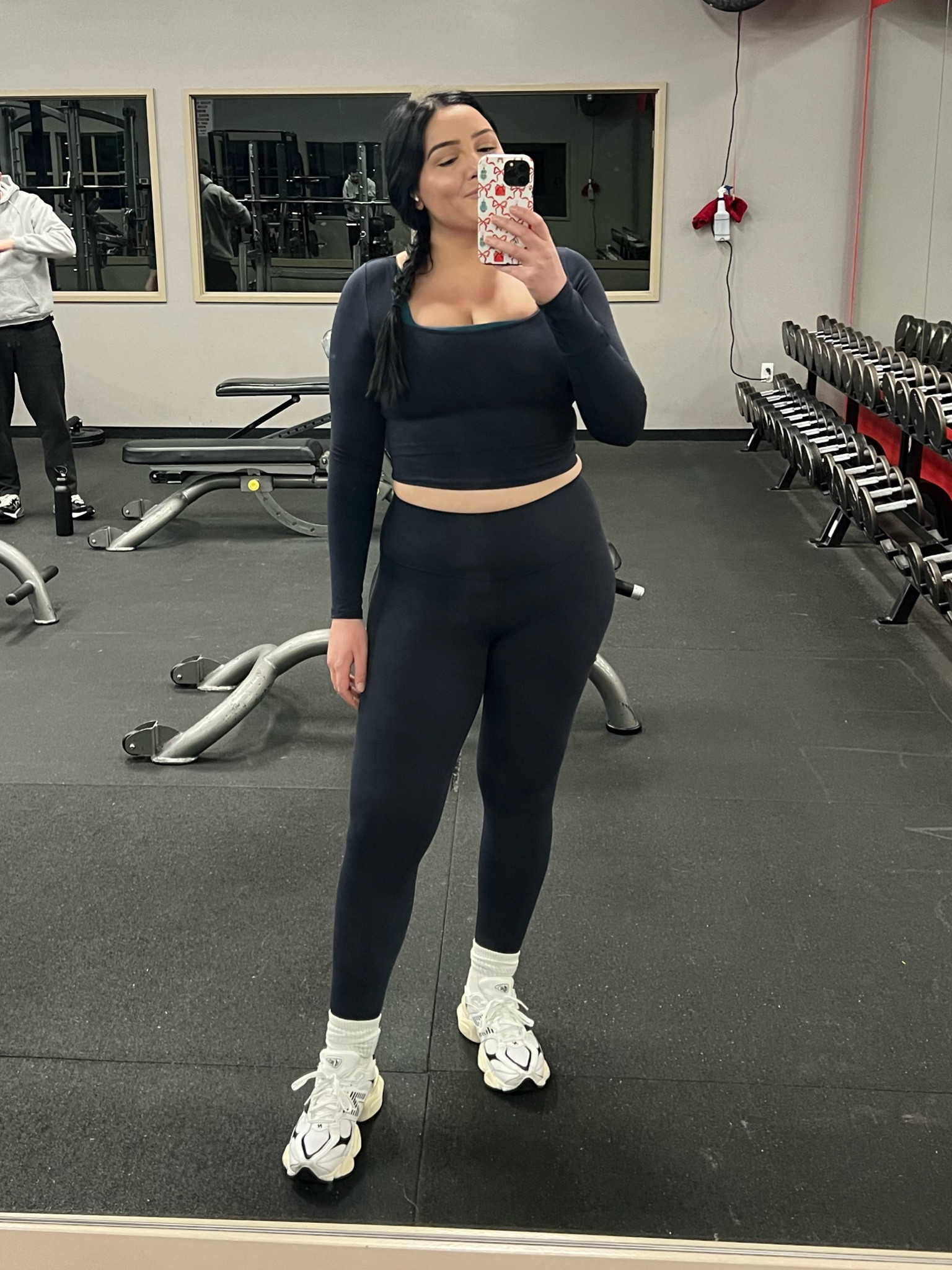 Navy matching workout set 🎧

I’m wearing a size large in everything in the color “True Navy.” Fits TTS, in my opinion! 

#LTKFindsUnder50 #LTKActive #LTKFitness