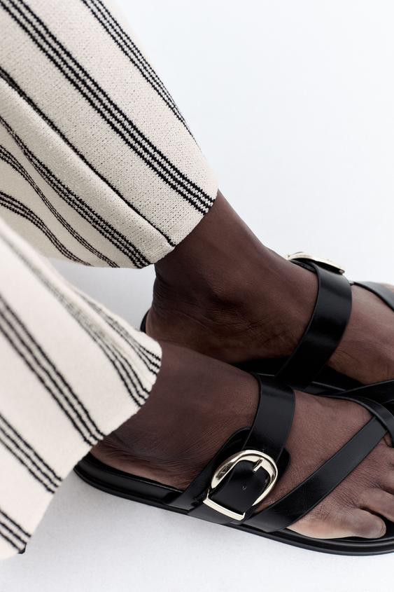 FLAT BUCKLE SANDALS | Zara US