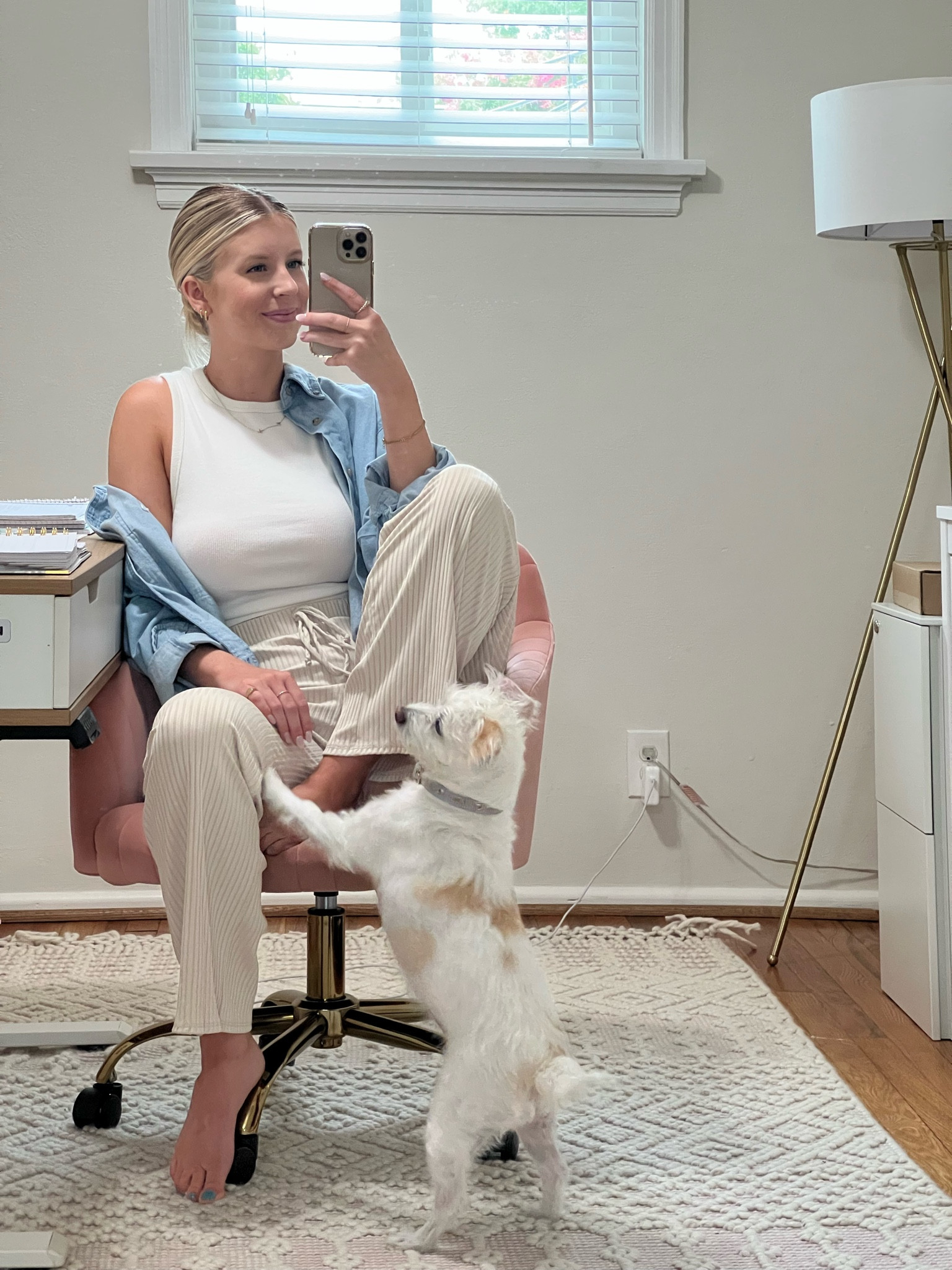 Shop my cozy #workfromhomeoutfit 🍁⛈🫶🏻