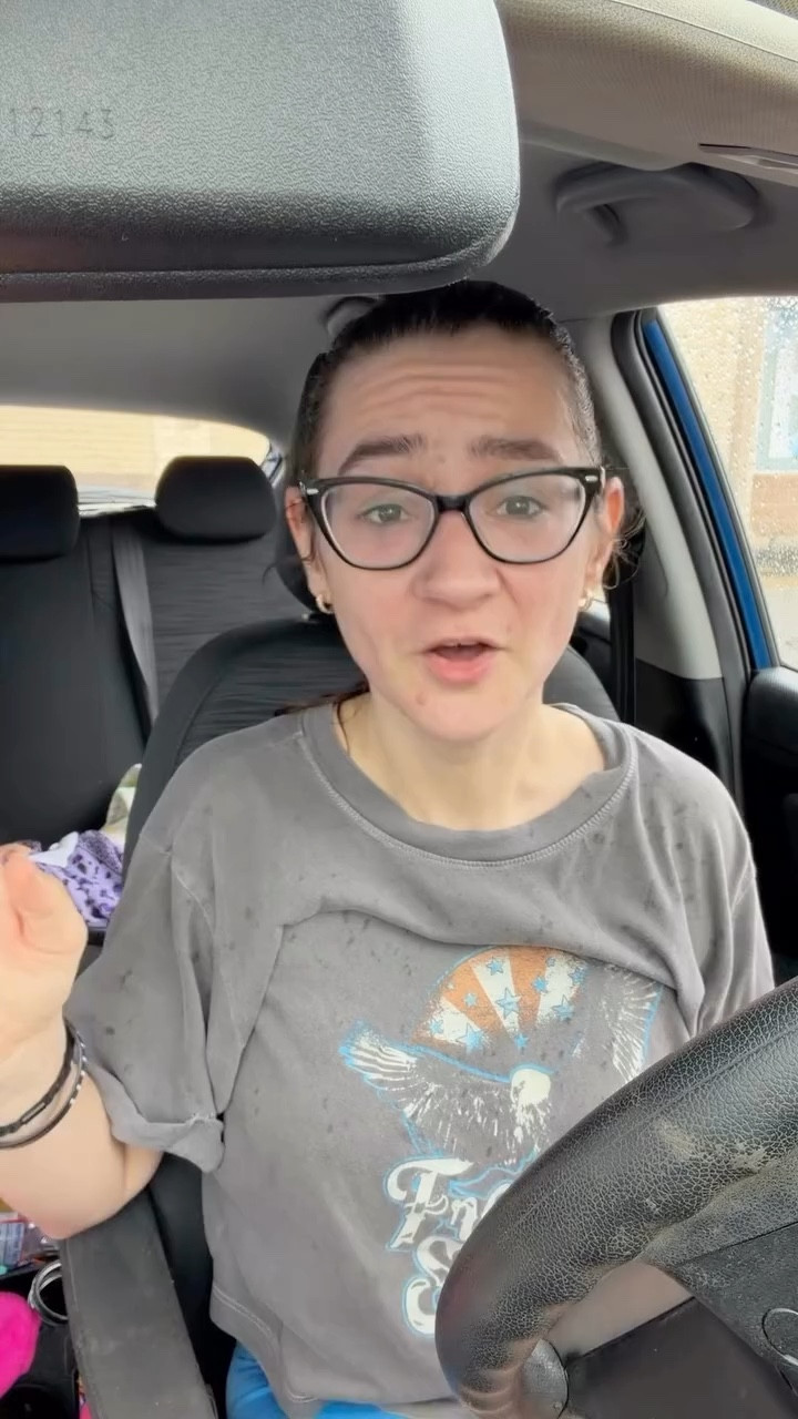 My car stash definitely has Tru Fru on restock lately. Toddler loves it, and so do I. 
#foodtok #snacktok #healthydessert #trufru @trufru